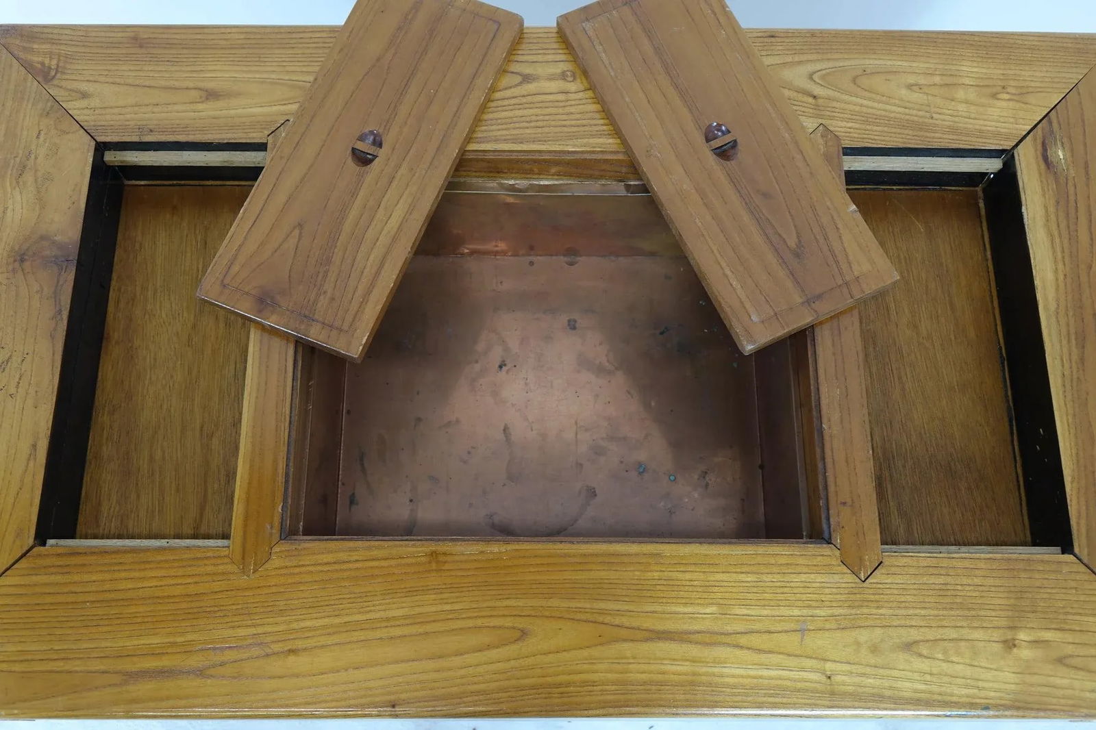 Early 20th Century Antique Far Eastern Coffee Table - 8