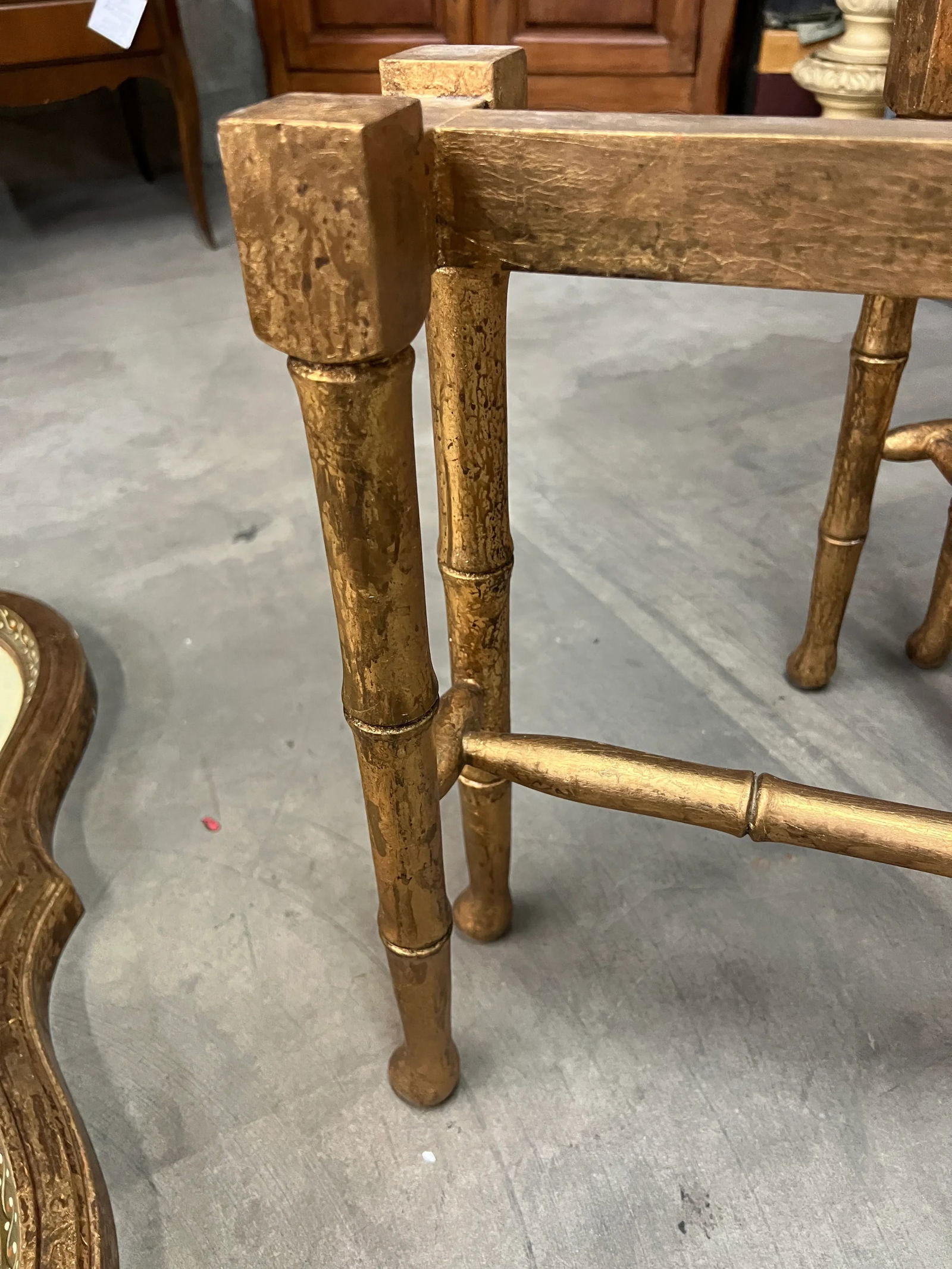 1980s Vintage Hand Painted Chinoiserie Tray Table by Sarreid, Ltd. - 8