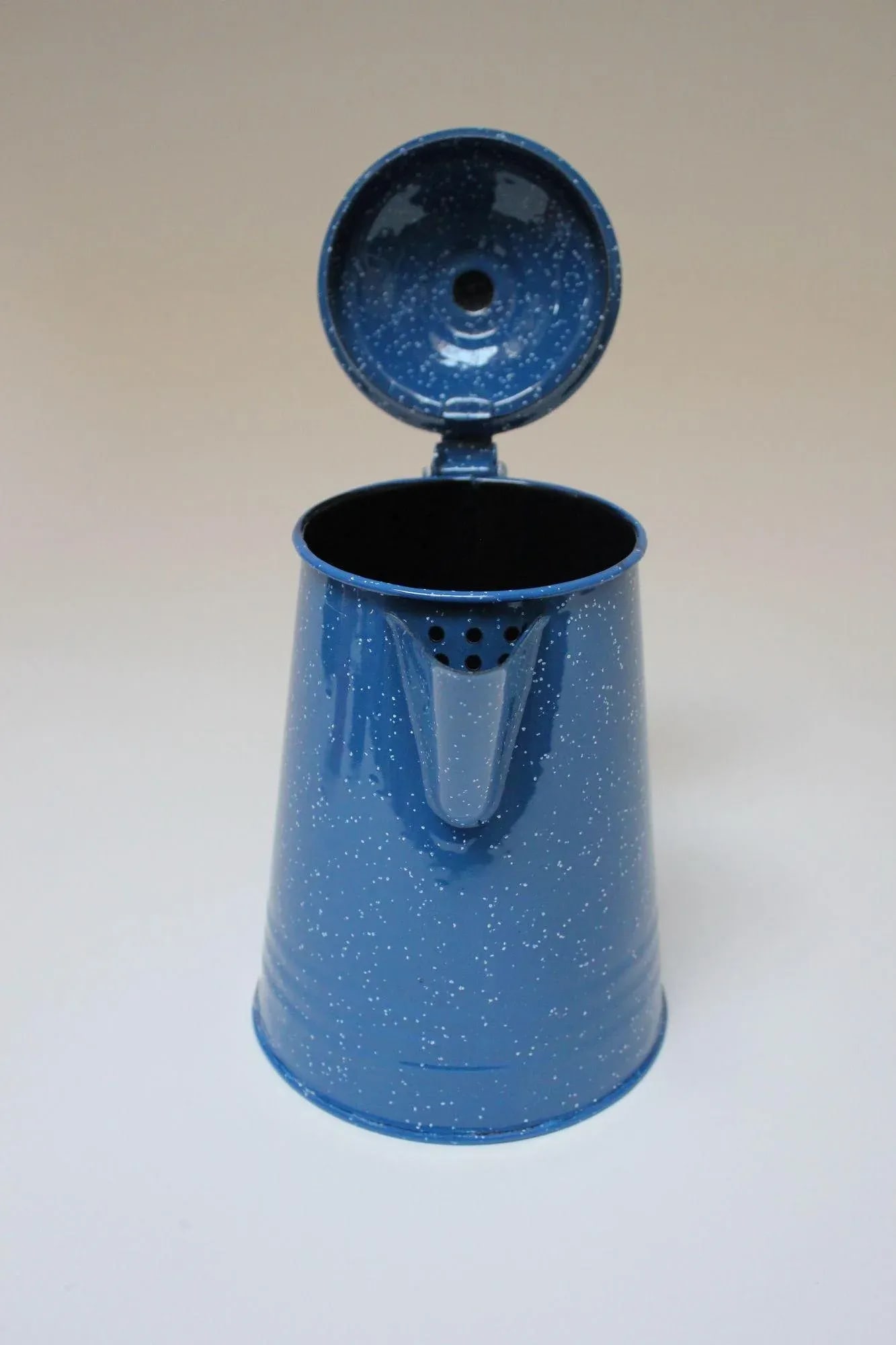 Vintage Blue Enamel Graniteware / Splatterware Kettle - 4
