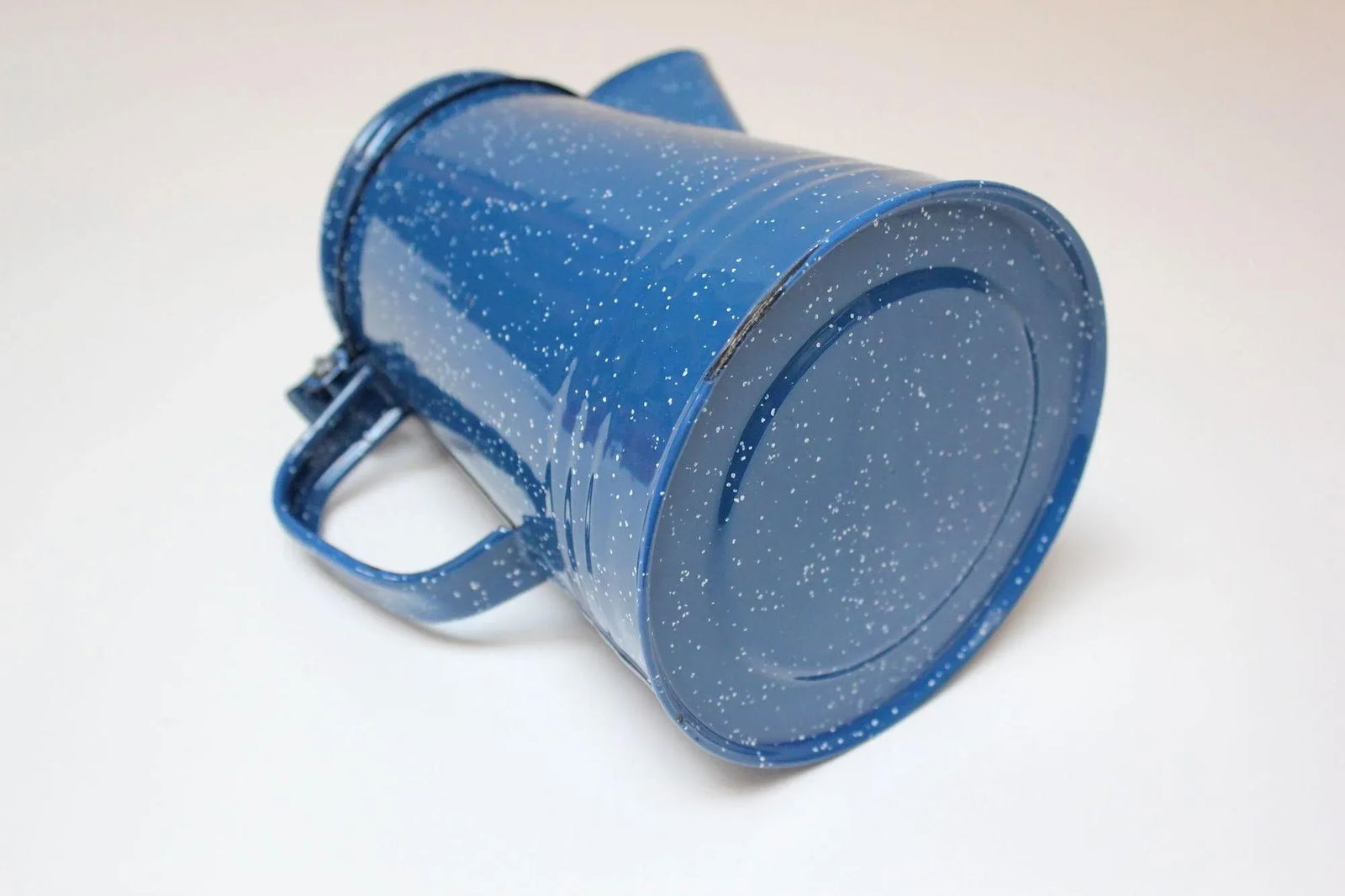 Vintage Blue Enamel Graniteware / Splatterware Kettle - 6