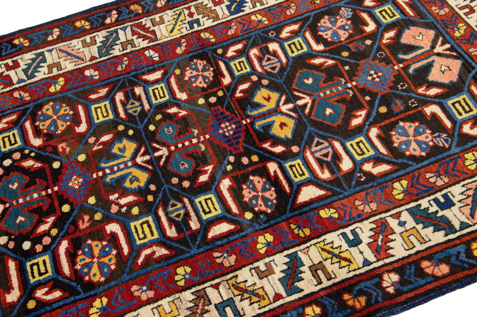 1900s Caucasian Kazak Handmade Scatter Wool Rug in Brown - 6