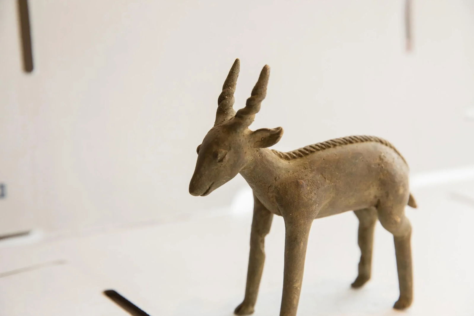 Vintage African Antelope Sculpture - 3