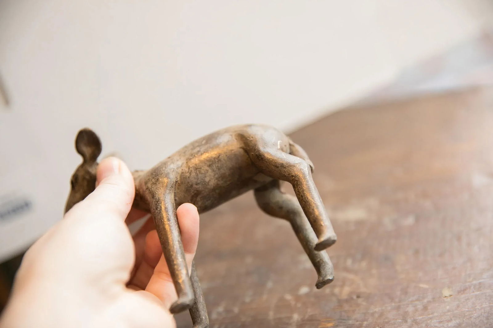 Vintage African Ewe With Leaf Sculpture - 6