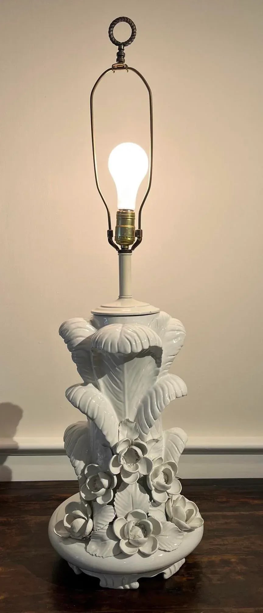 Mid 20th Century Hollywood Regency Serge Roche Style Italian Blanc De Chine Porcelain Ostrich Feathe - 3