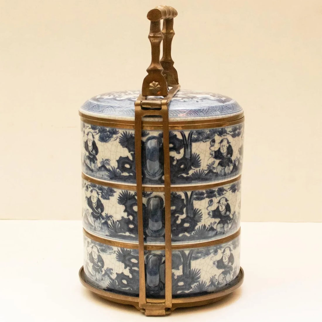 Late 20th Century Ming Style Chinese Porcelain Blue & White Bowls With Brass Holder, Reproduction - 4
