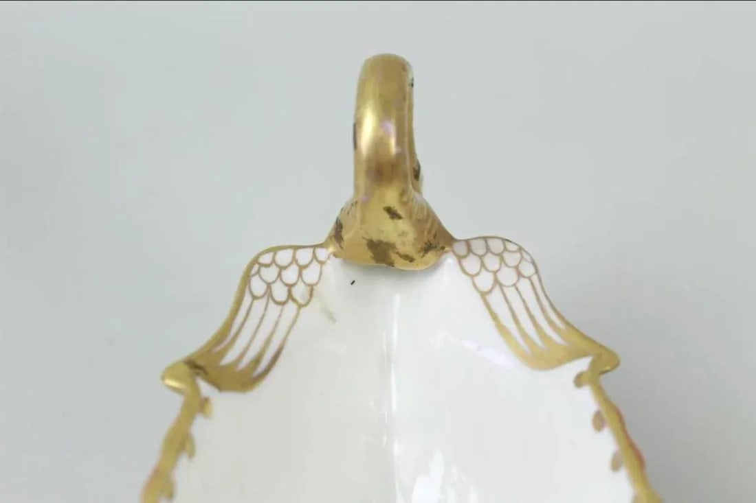 1980s Empire Style Mottahedeh Foot Shell Dish, Meissen or Old Paris Porcelain Style - 3