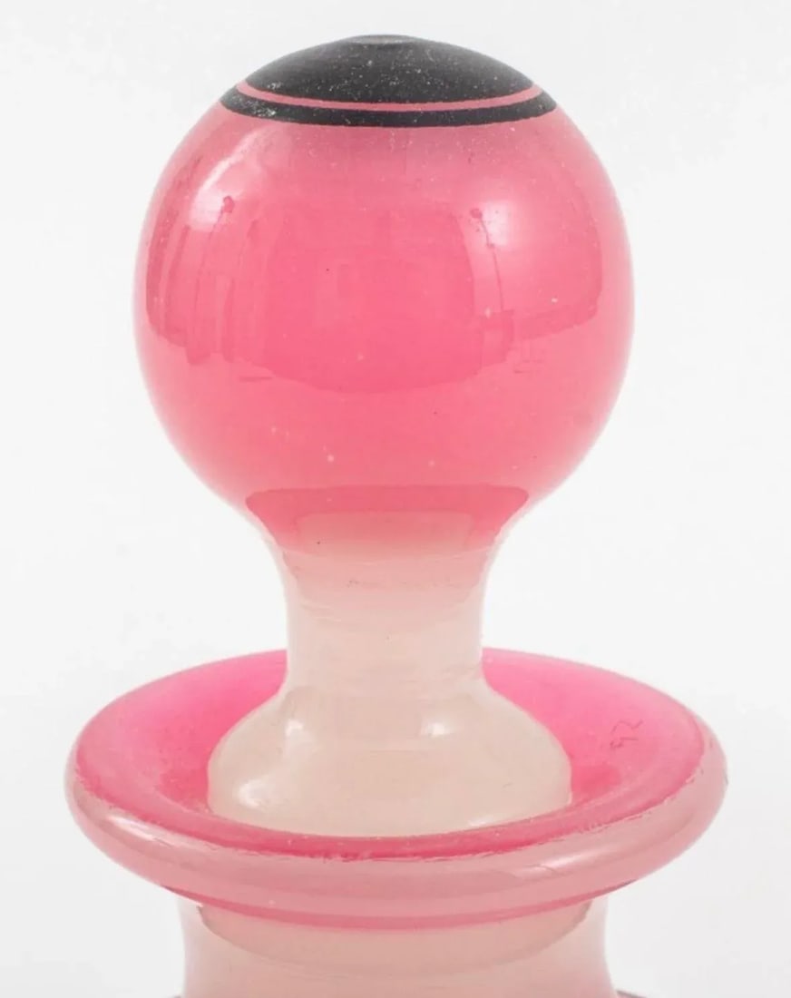 Late 19th Century Frederick Carder for Steuben Attributed Silhouette Rose Quartz Perfume Bottle - 2