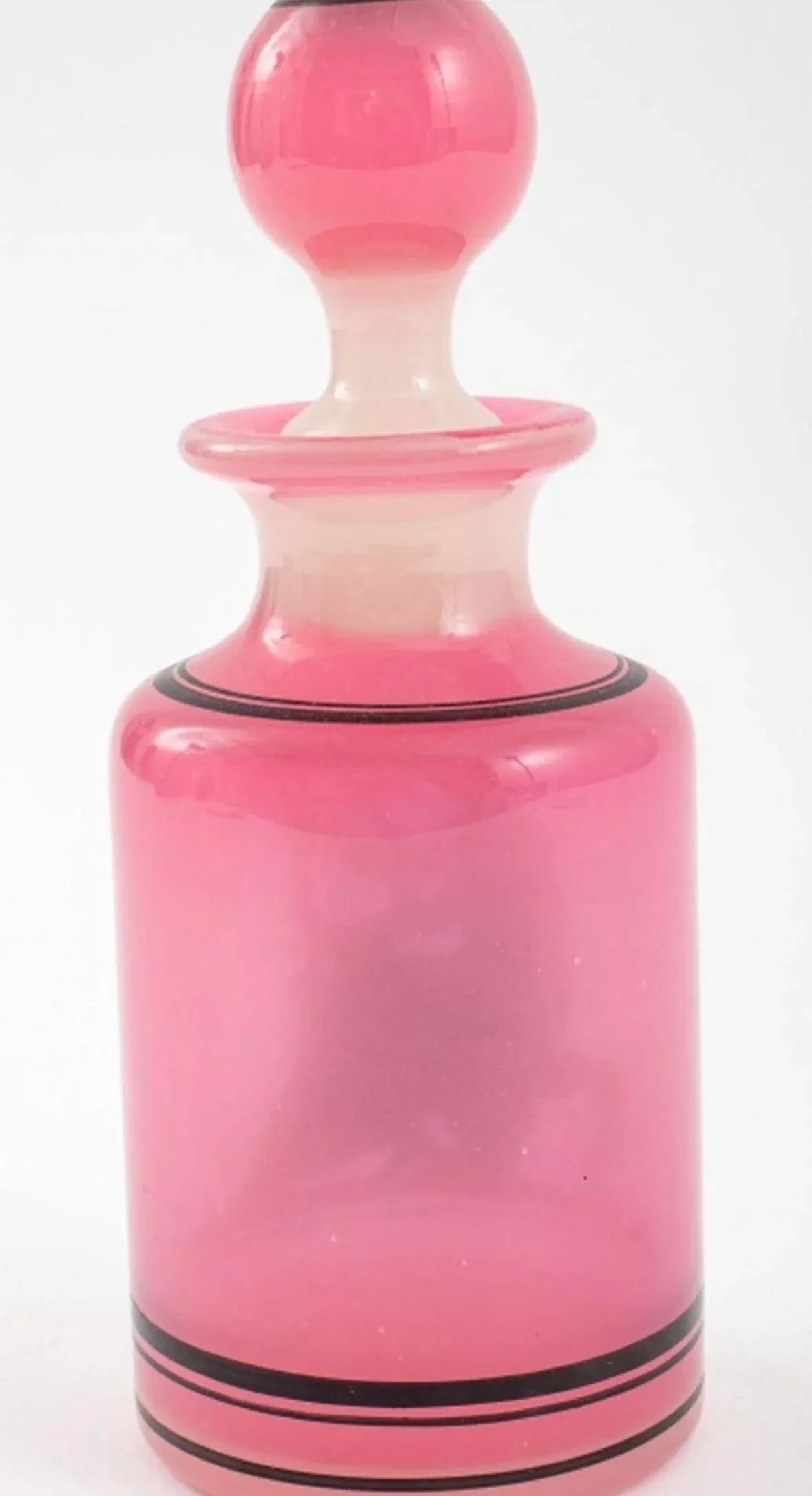 Late 19th Century Frederick Carder for Steuben Attributed Silhouette Rose Quartz Perfume Bottle - 6