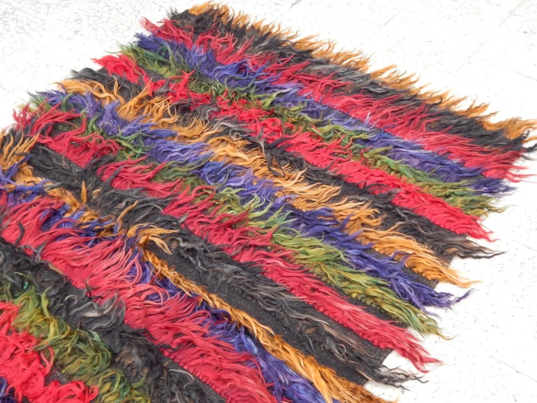1980s Angora Wool Shaggy Rug - 3"²9"³ × 5"²8"³ - 2