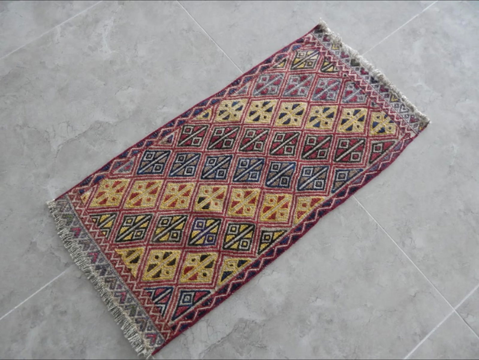 Vintage Turkish Yastik Petite Rug Hand Knotted Faded Runner 1"²5"³ × 2"²10"³ - 3