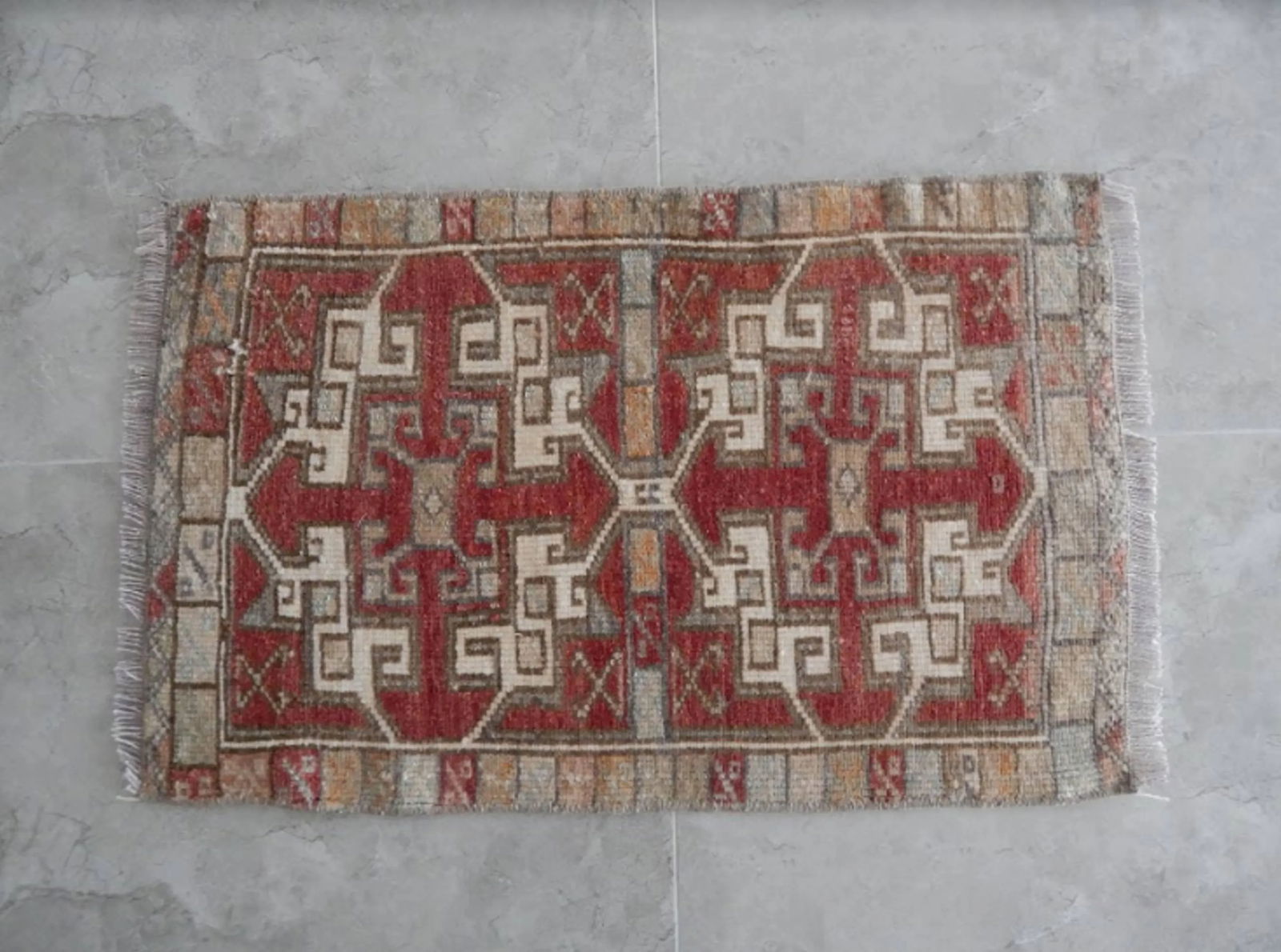 Distressed Low Pile Yastik Rug Faded Mat - 9
