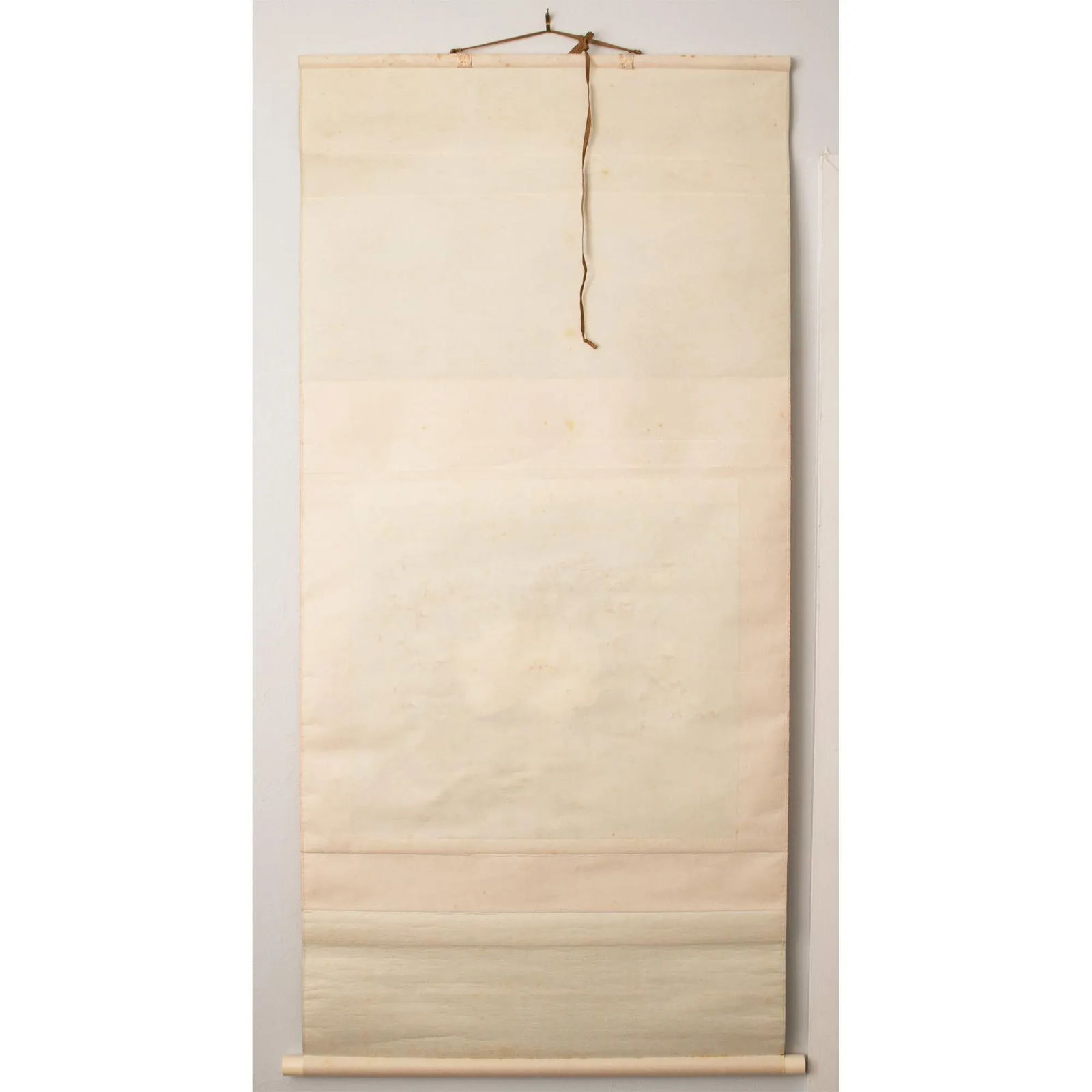 Post-1940 Showa Japanese Silk Scroll Painting "Peony Flower and Sakura" - 11