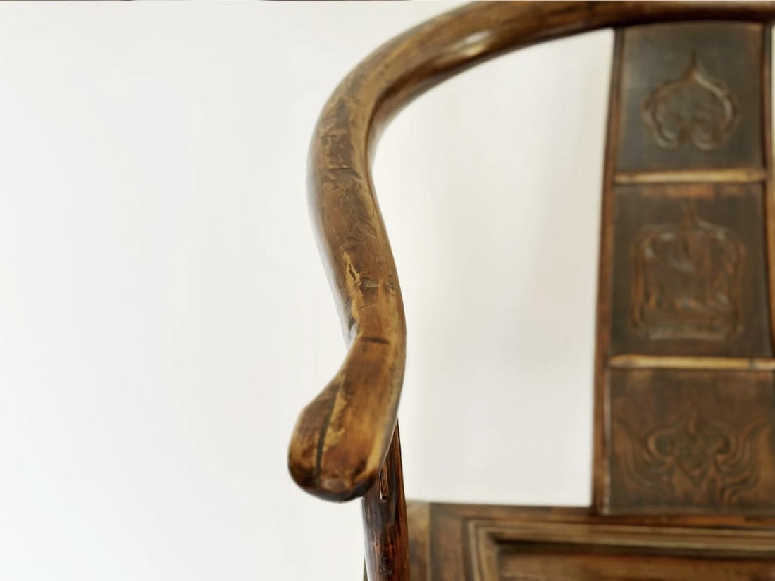 Early 1900s Antique Carved Wood Horseshoe Armchair - 7
