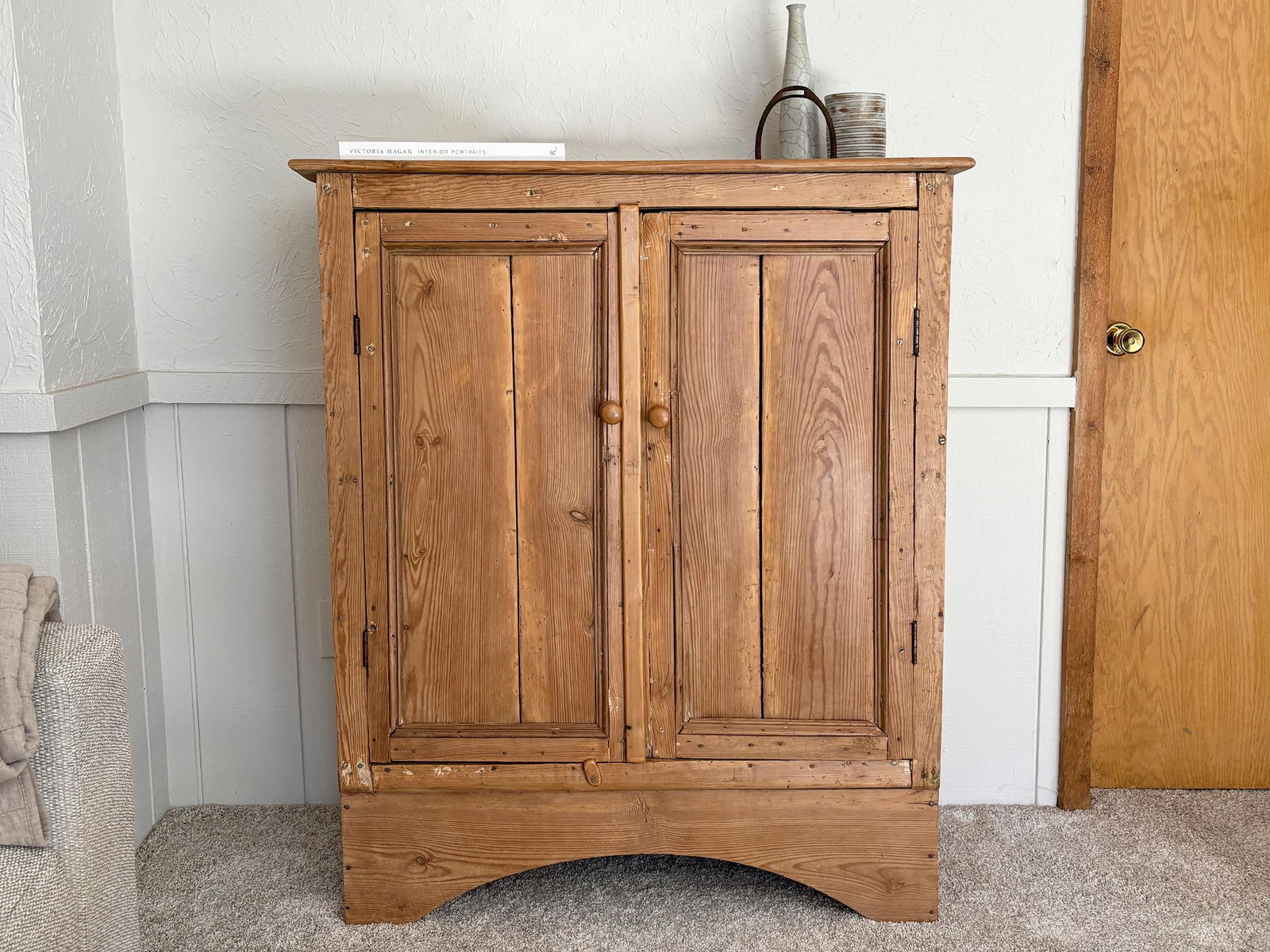 1900s Antique European Scrubbed Irish Pine Cabinet - 2