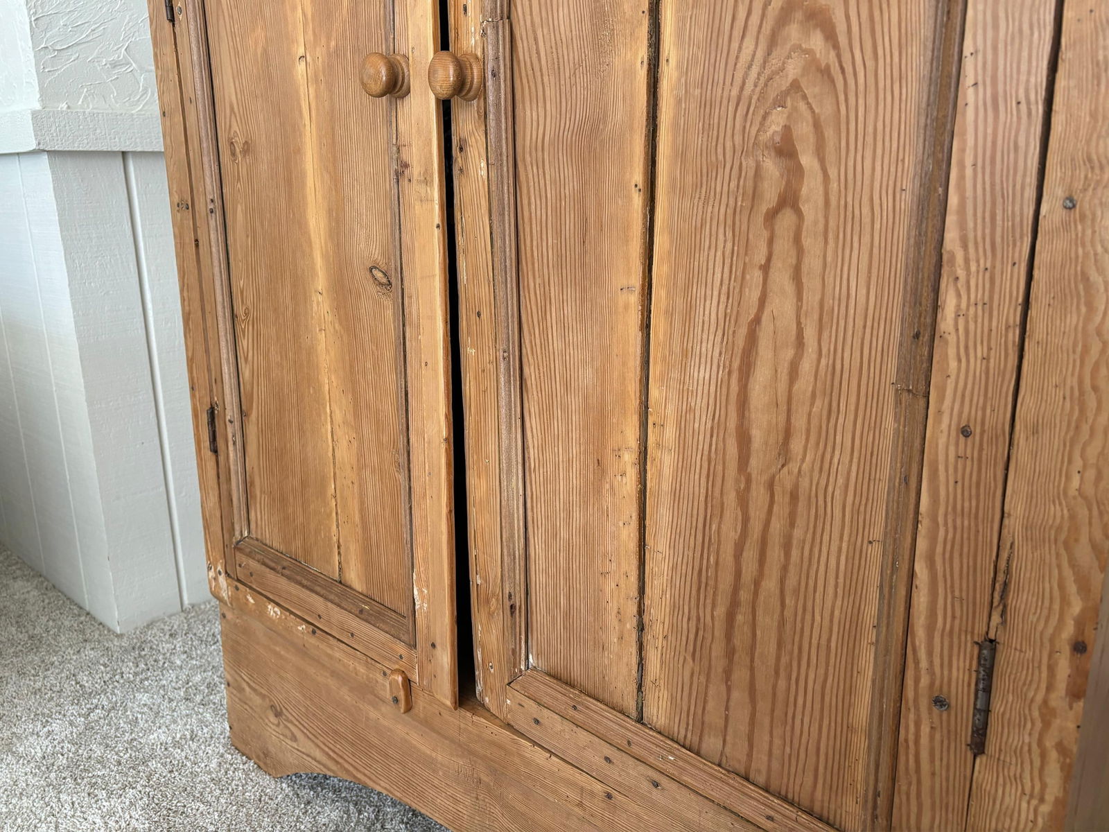 1900s Antique European Scrubbed Irish Pine Cabinet - 8