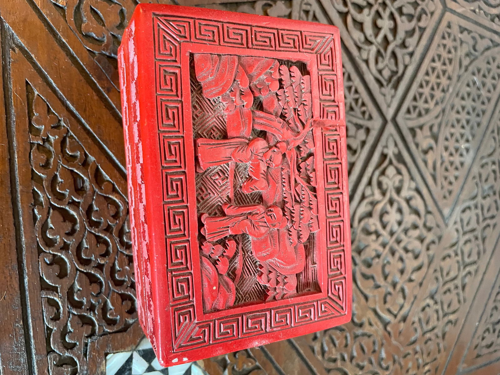 Early 20th Century Chinese Cinnabar Red Carved Lacquer Rectangular Box Black Interior Chinoiserie - 4