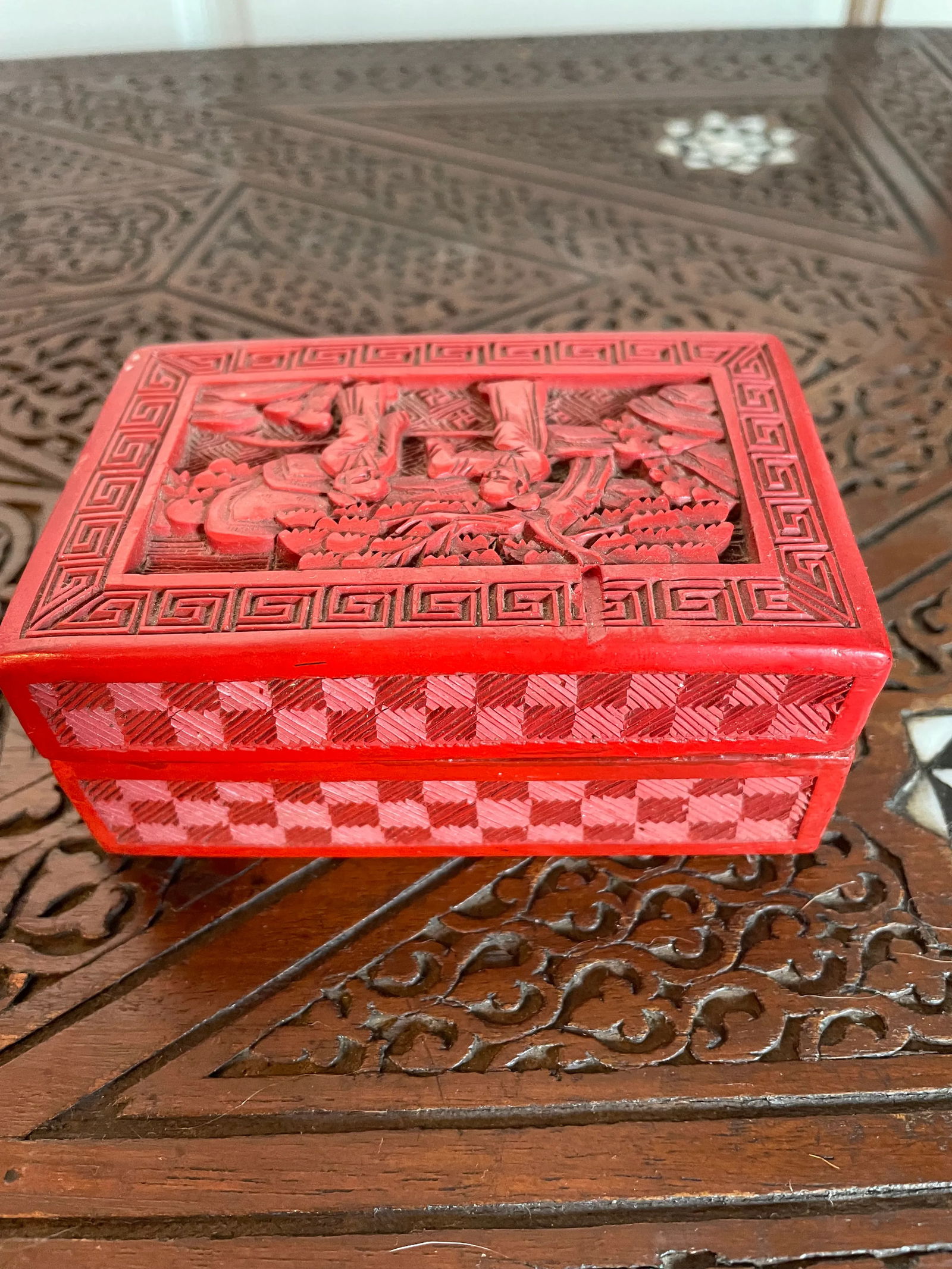 Early 20th Century Chinese Cinnabar Red Carved Lacquer Rectangular Box Black Interior Chinoiserie - 7