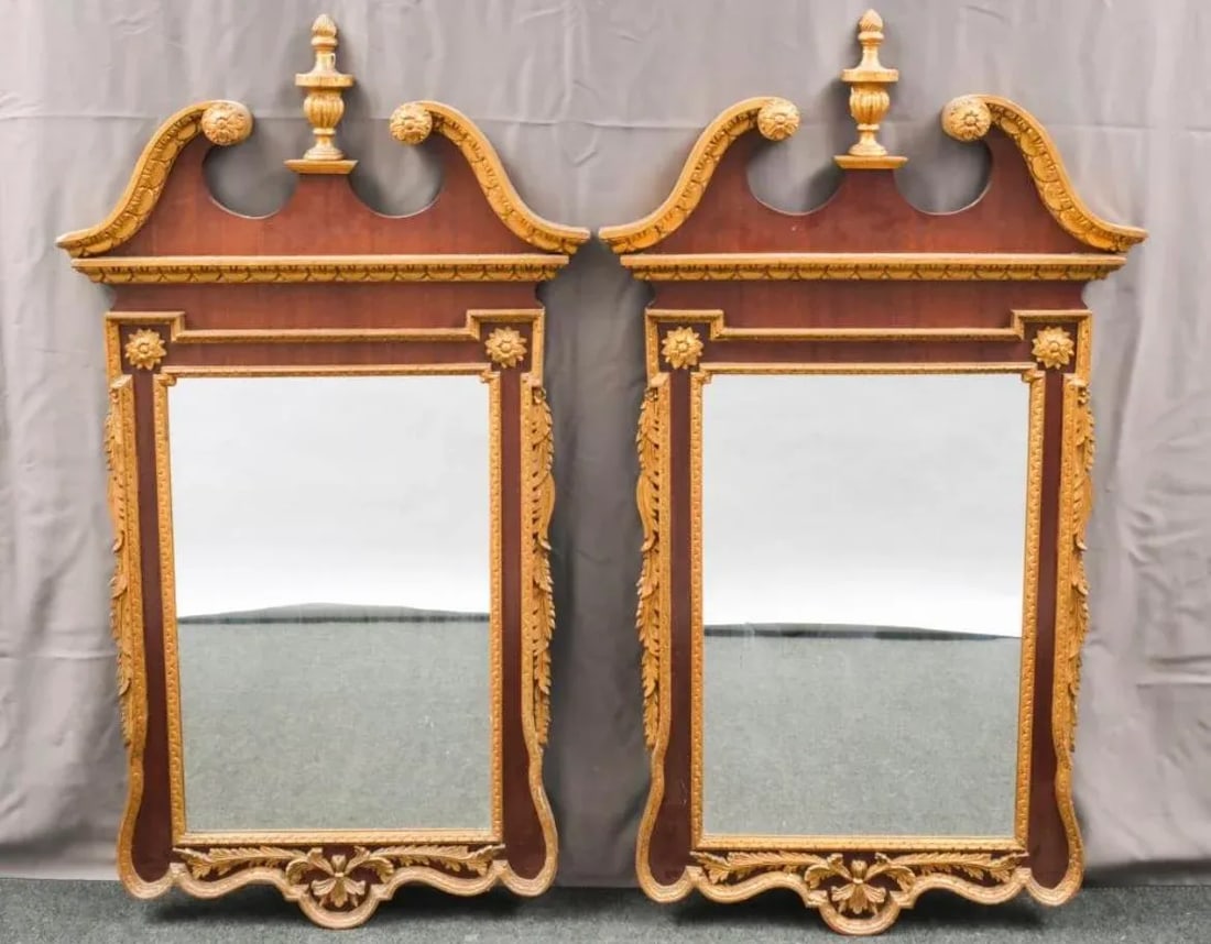 20th Century Chippendale Style Mirrors in Mahogany and Gilt - A Pair - 10