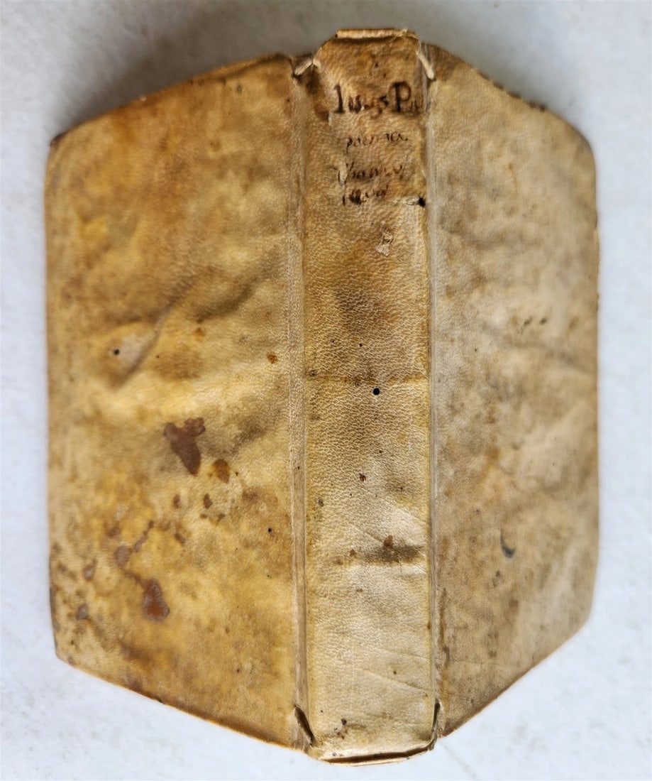1733 JESUS PUER & SYLVIA antique LATIN Poetry VELLUM BINDING: Title: 1733 JESUS PUER & SYLVIA antique LATIN Poetry VELLUM BINDING Description: JESUS PUER POEMA THOMAE CEVAE bound with: SYLVIAE THOMAE CEVAE Mediolani, 1733 Size 3 3/4 by 6 inches Text in Latin.