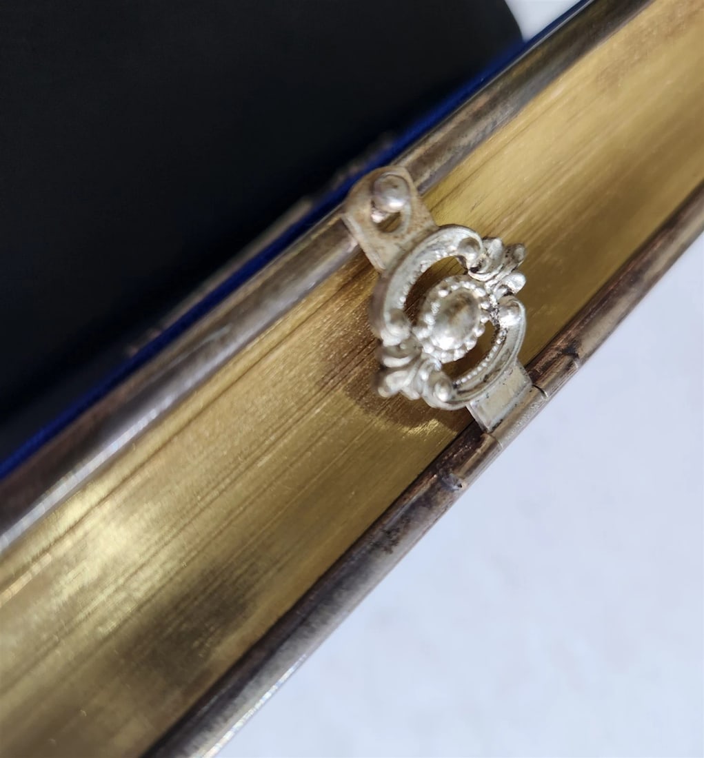 1876 PRAYER BOOK in GERMAN antique VELVET w/ SILVER EDGES BINDING - 11