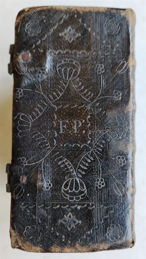 1653 PEARL BIBLE in ENGLISH antique OLD & NEW TESTAMENT pocket size RARE (1 of 11)