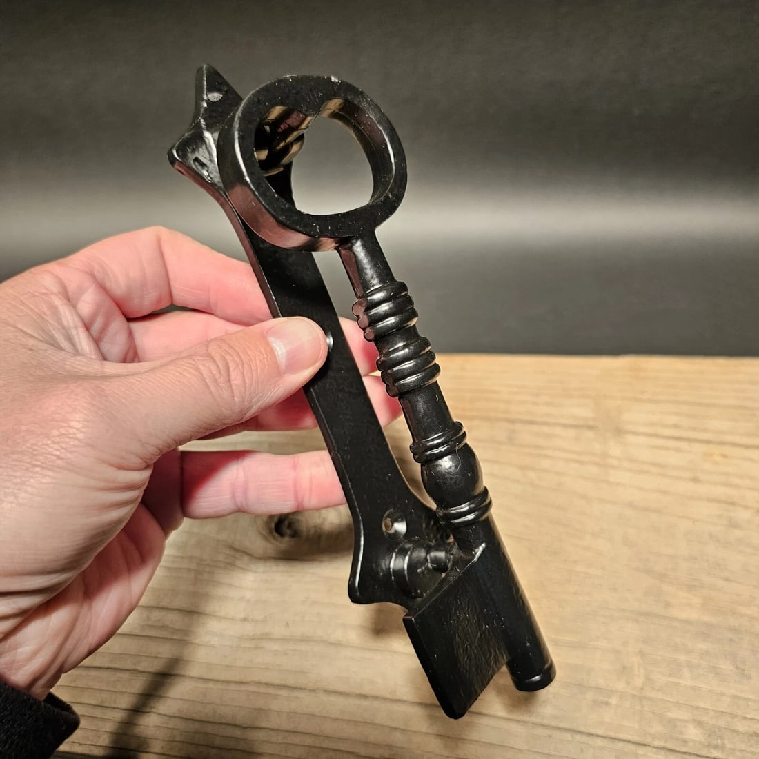 Black Cast Iron Key Door Knocker - 10