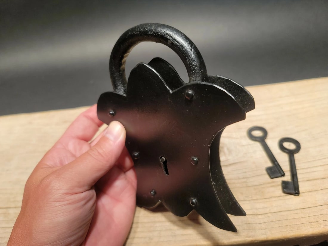 Cast Iron Padlock Lock & Key - 3
