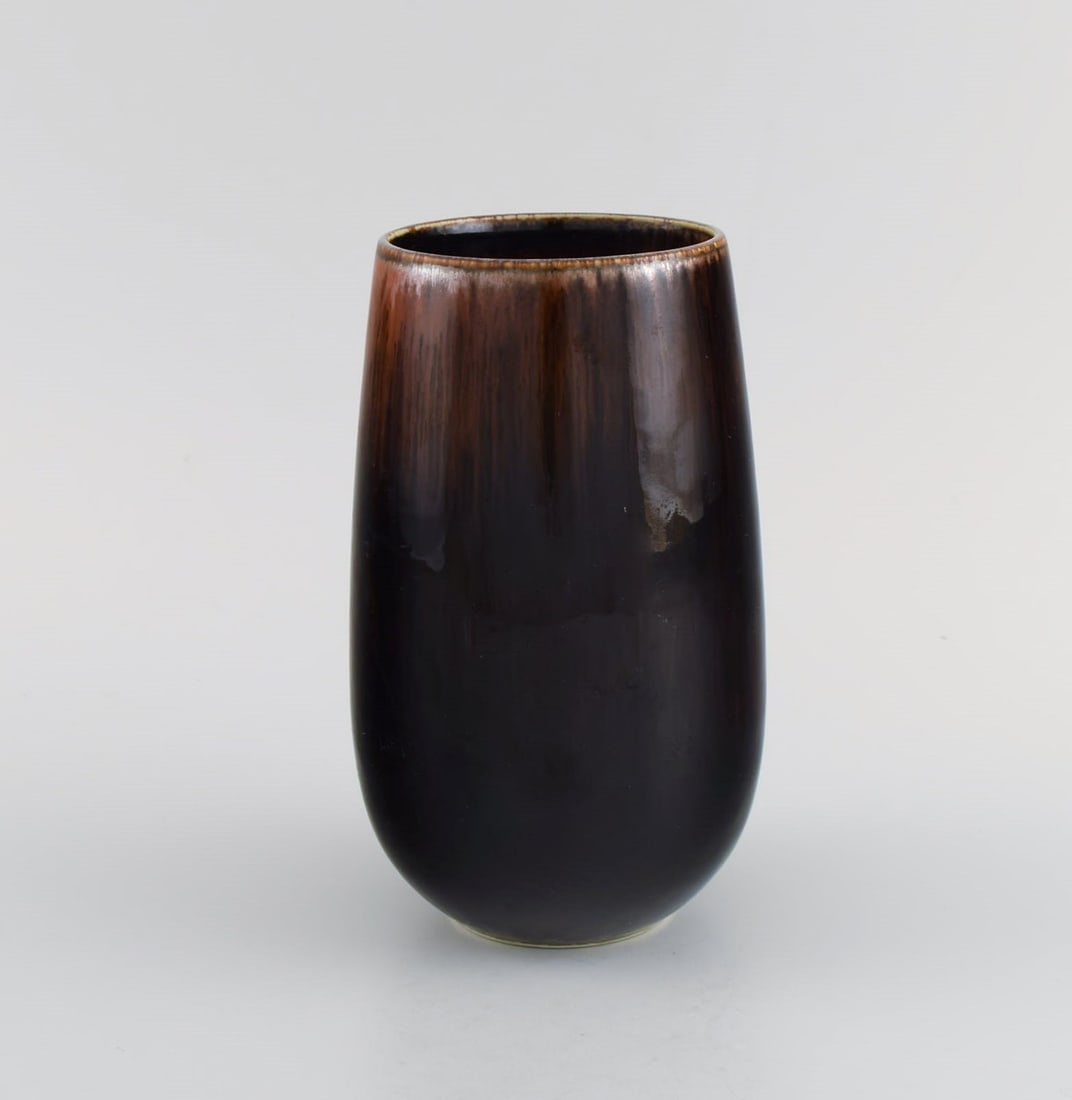 Carl Harry Stålhane (1920-1990) for Rörstrand. Vase in glazed ceramics. Beautiful metallic - 2