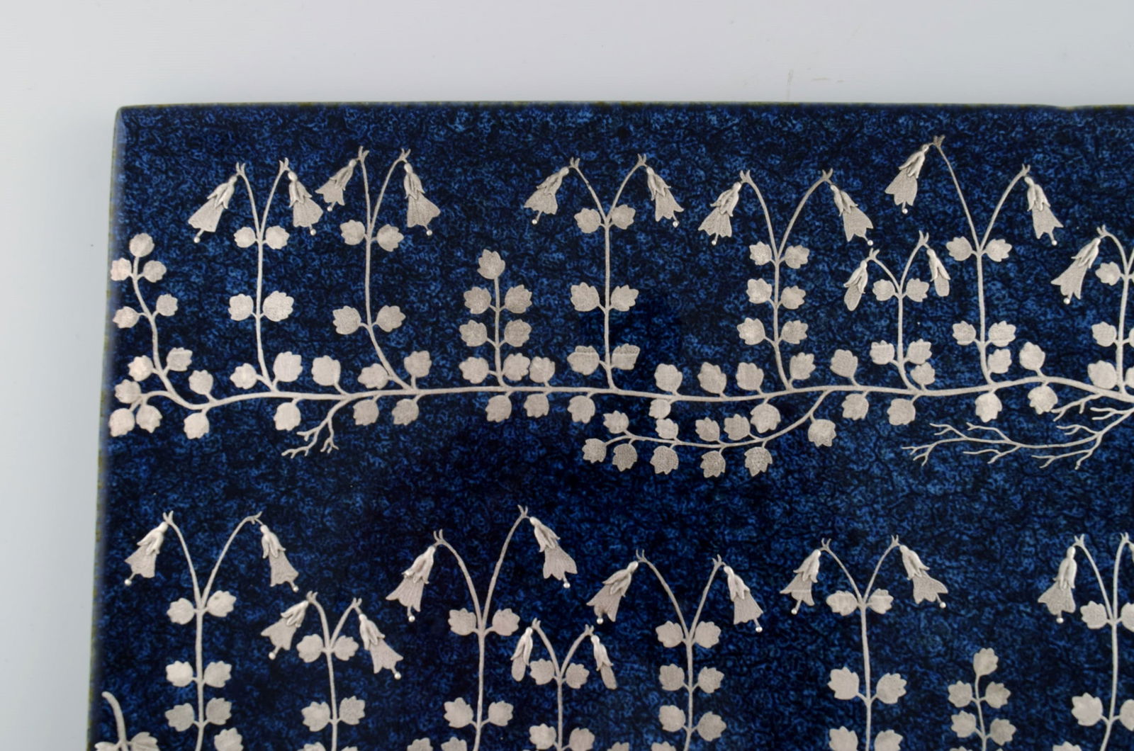 Heinz Erret (1920-2003) for Gustavsberg. "Linea" wall plaque in glazed ceramics with silver inlay in - 2