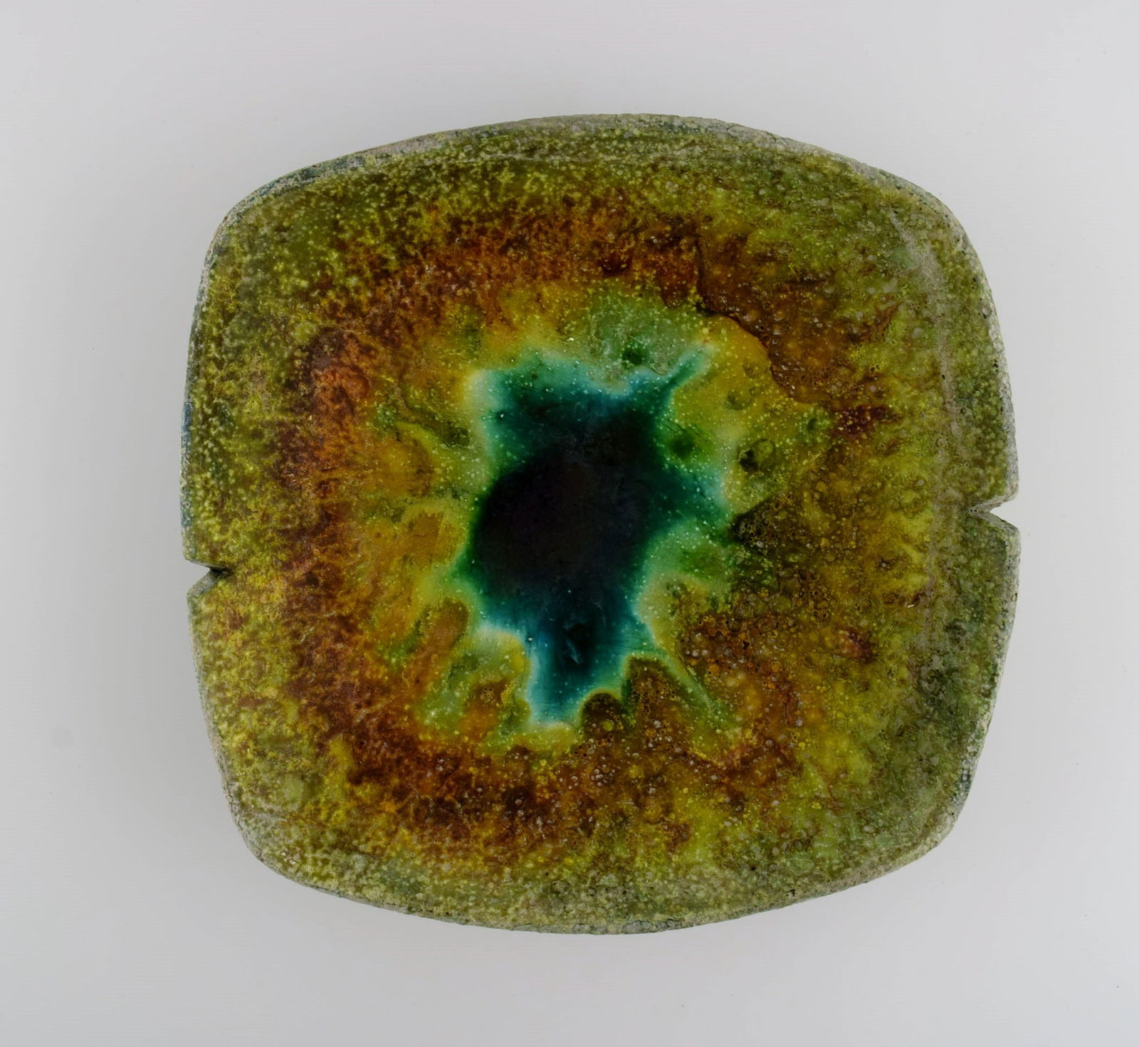 Marcello Fantoni (b.1915), Italy. Unique bowl in glazed ceramics. Beautiful glaze in shades of green: Title:Marcello Fantoni (b.1915), Italy. Unique bowl in glazed ceramics. Beautiful glaze in shades of green and blue. 1960s.Description:Marcello Fantoni (b.1915), Italy. Unique bowl in glazed