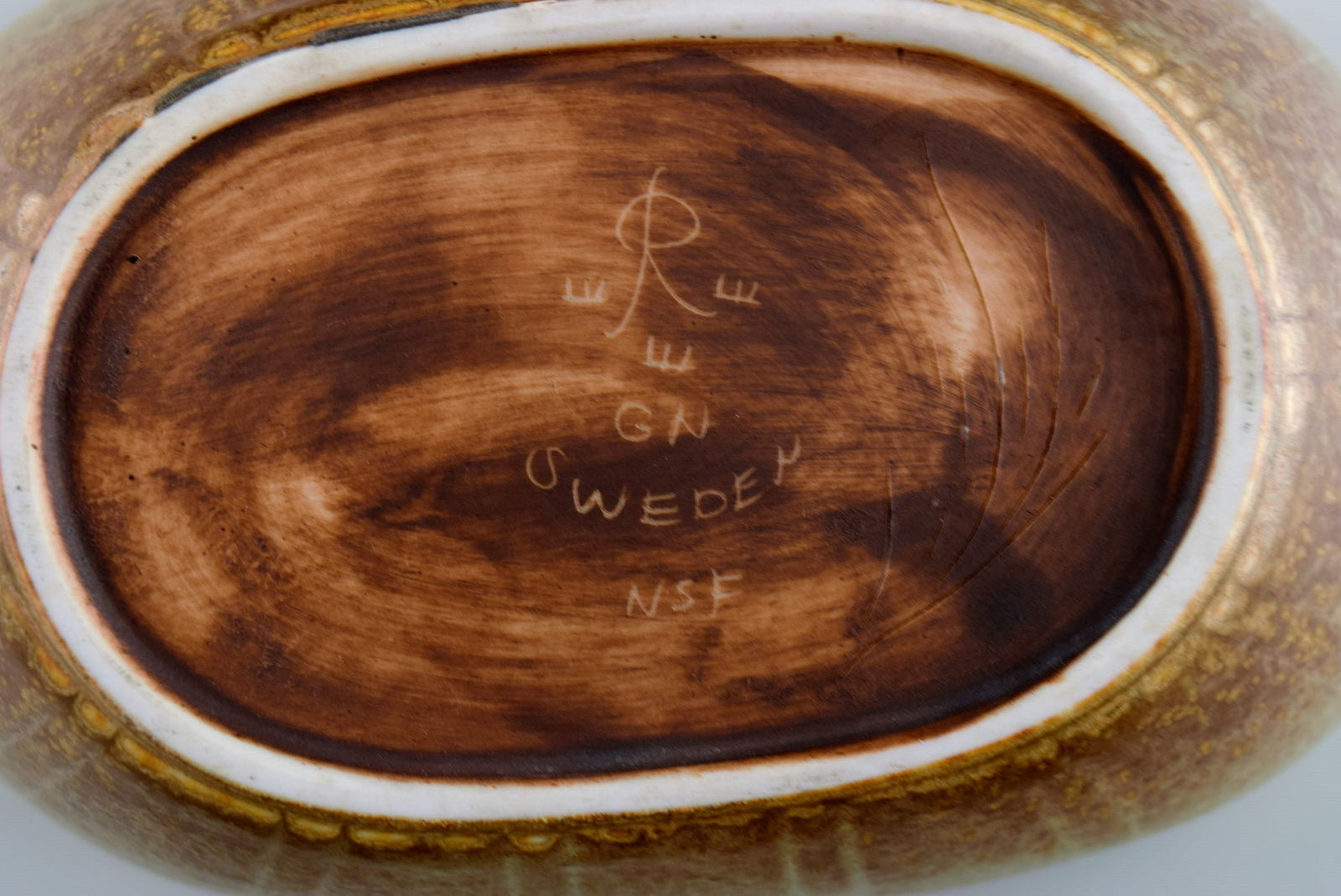 Gunnar Nylund (1904-1997) for Rörstrand. Bowl in glazed ceramics. Beautiful glaze in earth - 6