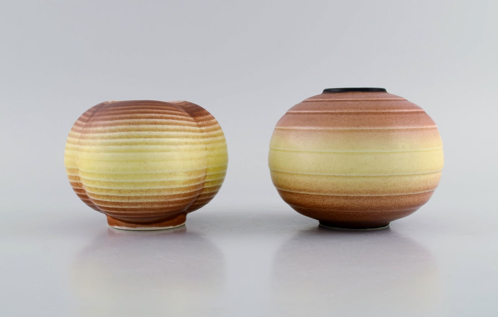 Gertrud Lönegren (1905–1970) for Rörstrand. Two round vases in glazed ceramics. - 2