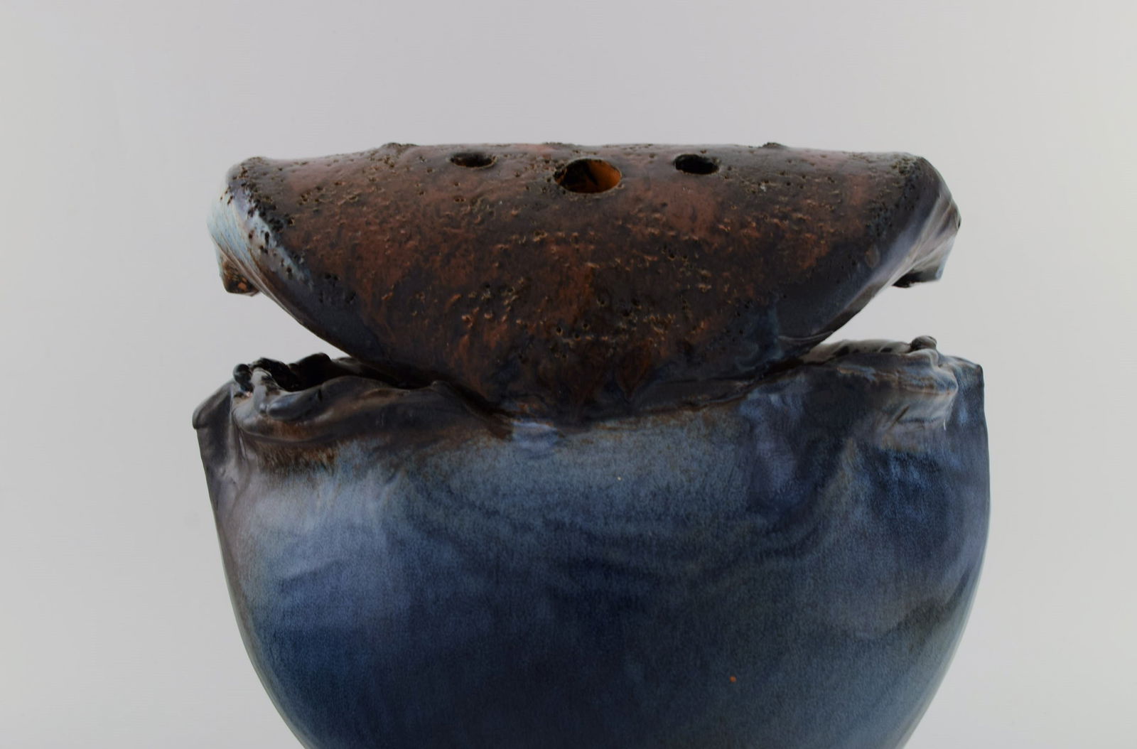Francis Milici (b. 1952) for Vallauris. Large organically shaped unique vase in glazed ceramics. - 4