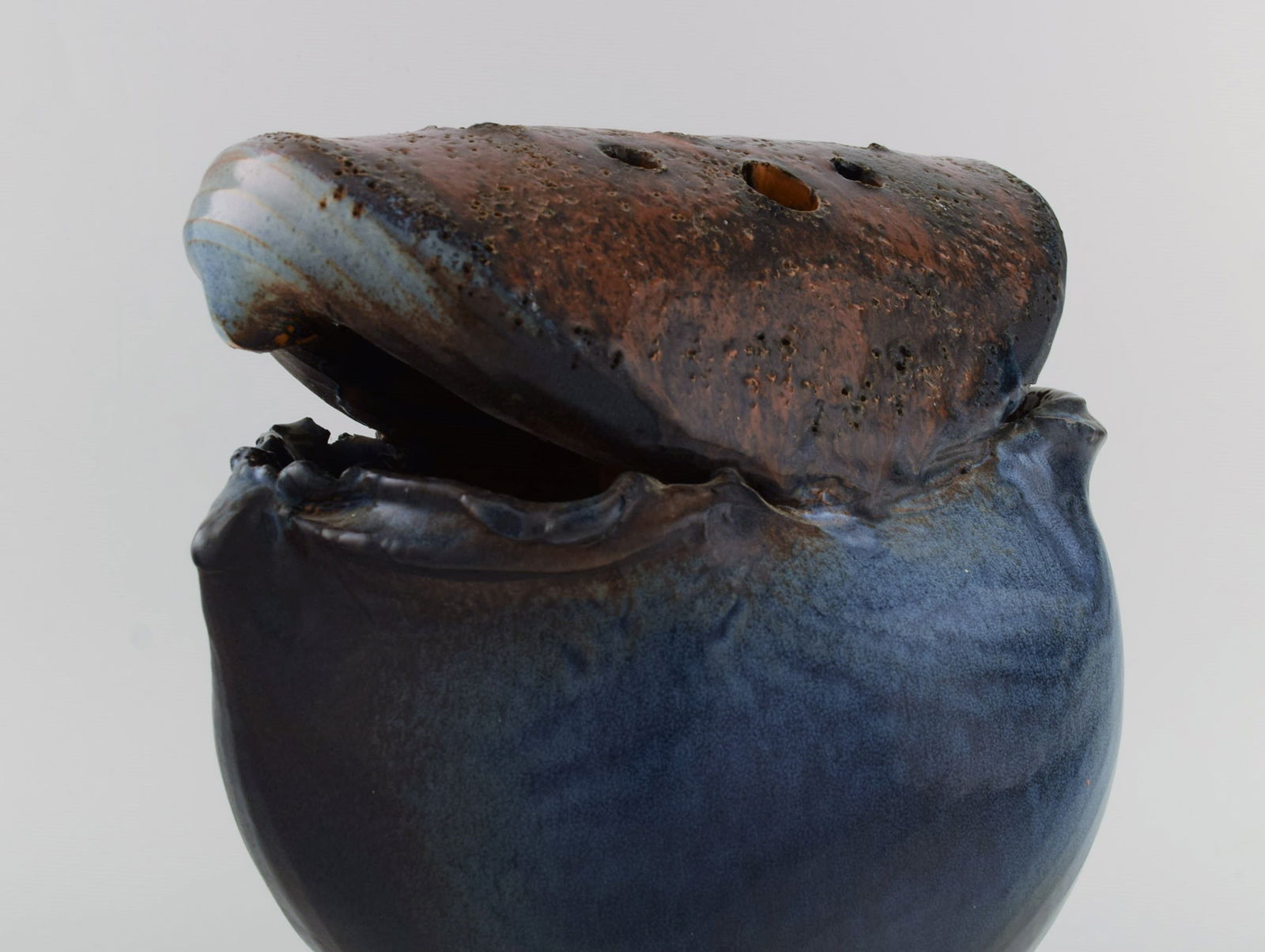 Francis Milici (b. 1952) for Vallauris. Large organically shaped unique vase in glazed ceramics. - 6