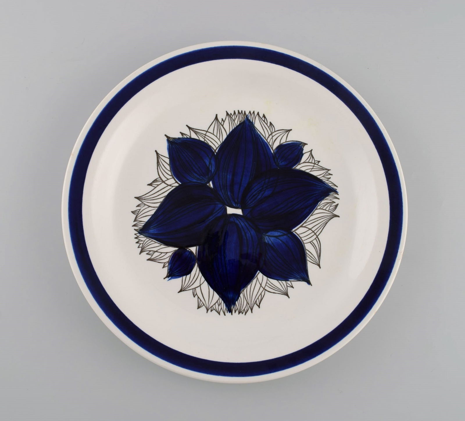 Olle Alberius for Rörstrand. Four Pontus dinner plates in glazed stoneware with hand-painted - 2
