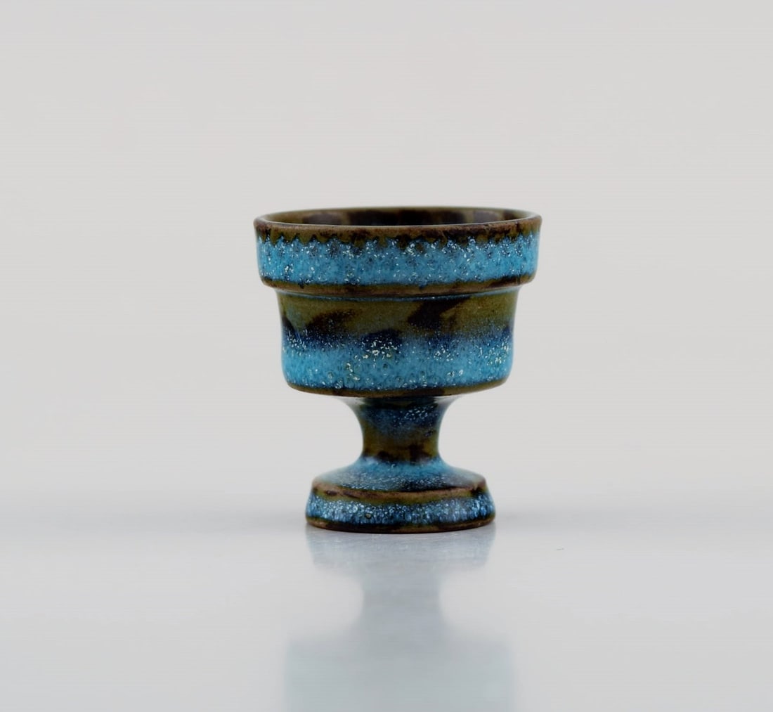 Stig Lindberg for Gustavsberg Studiohand. Miniature vase in glazed ceramics. Beautiful glaze in - 2