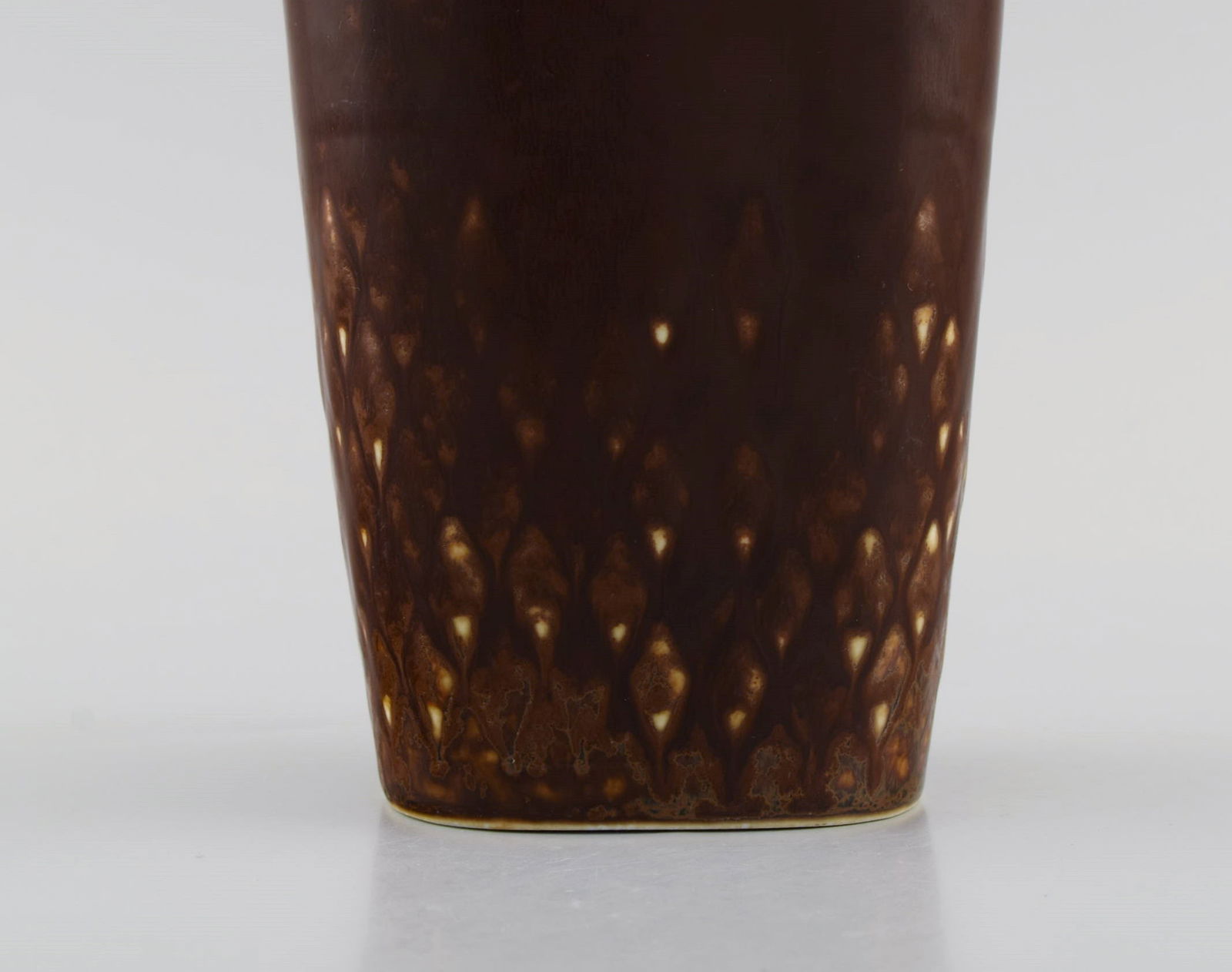 Carl Harry Stålhane (1920-1990) for Rörstrand. Vase in glazed ceramics with checkered - 6