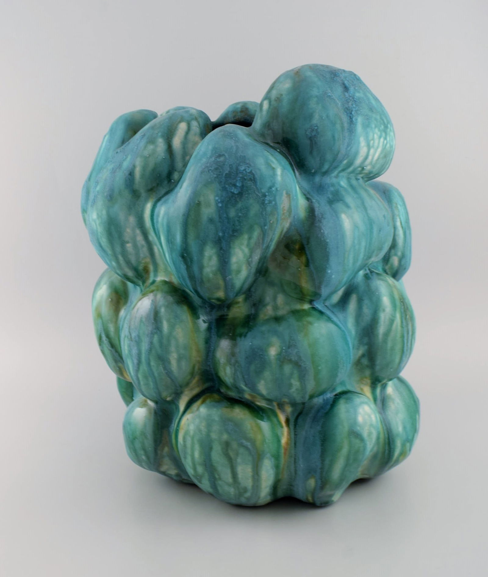 Christina Muff, Danish contemporary ceramicist (b. 1971). Monumental unique stoneware vase with - 4