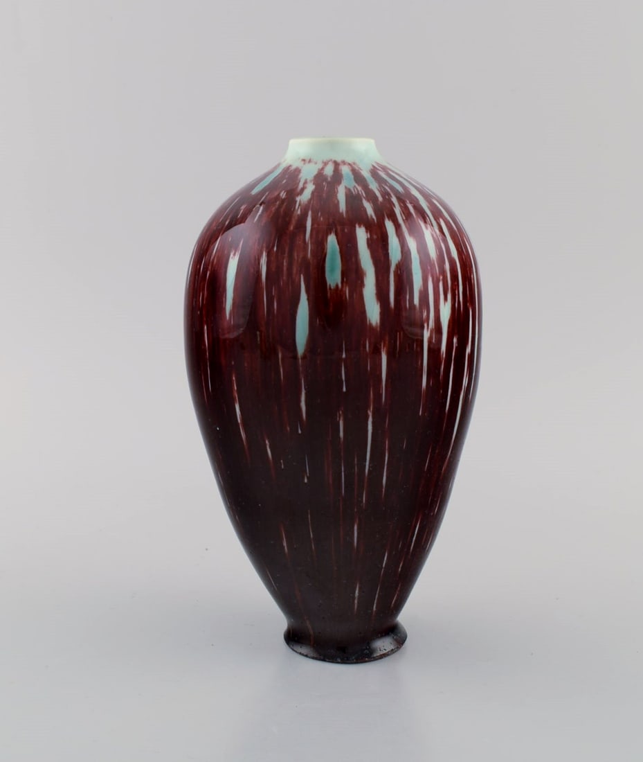Isak Isaksson, Swedish ceramicist. Unique vase in glazed ceramics. Beautiful glaze in turquoise and - 2