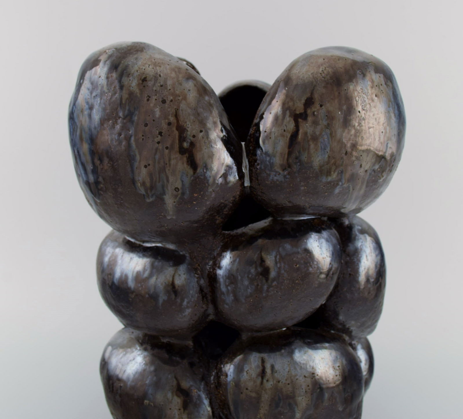 Christina Muff, Danish contemporary ceramicist (b. 1971). Large sculptural unique vase in glazed - 4