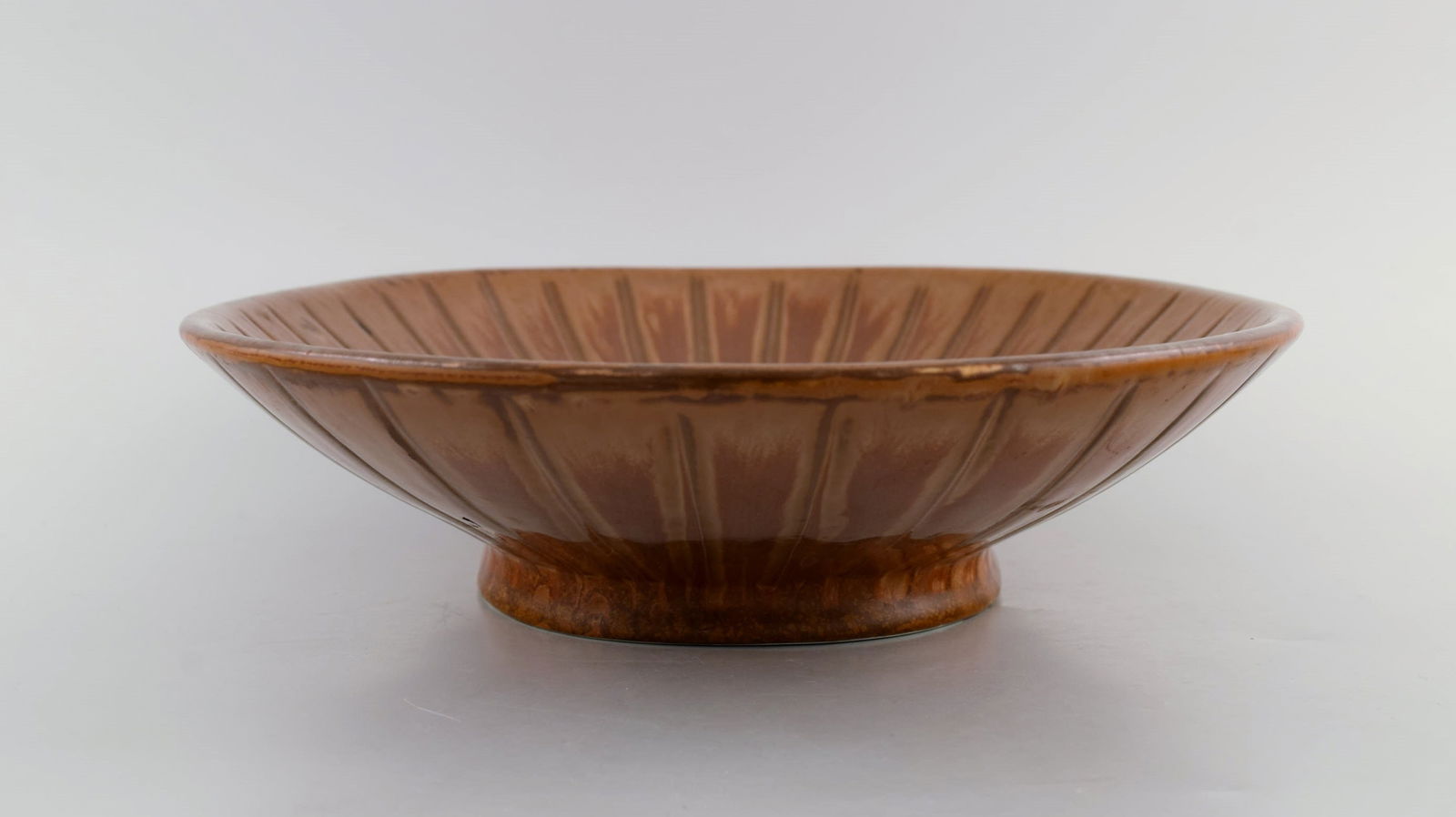 Gunnar Nylund (1904-1997) for Rörstrand. Large and rare bowl in glazed ceramics. Beautiful - 4