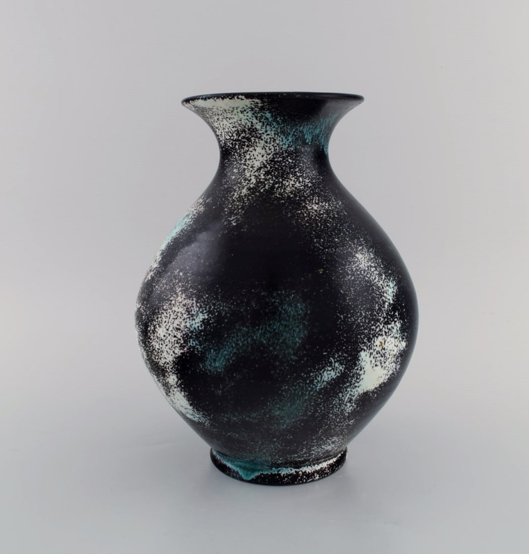 Jens Thirslund for Kähler, HAK. Vase in glazed stoneware. Beautiful glaze in shades of black, - 3
