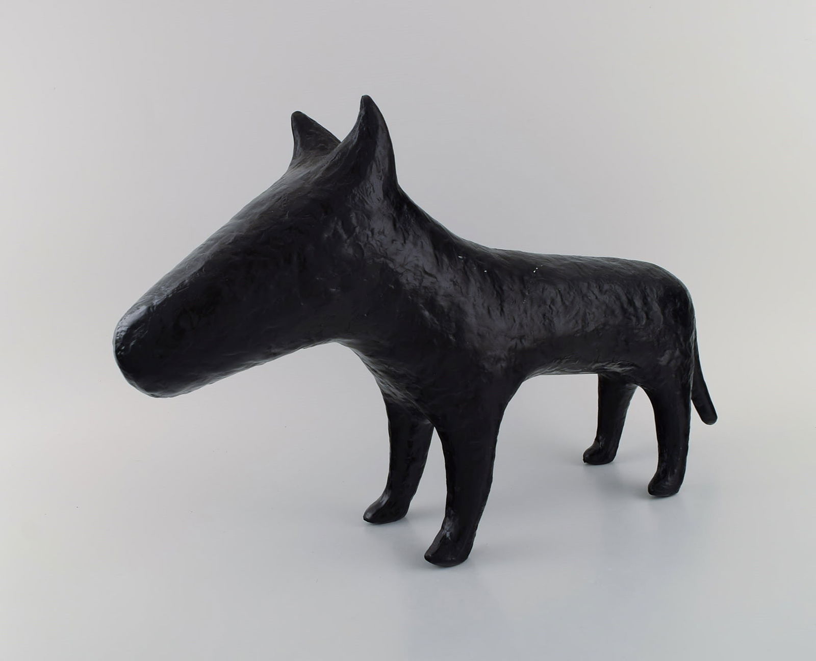 Unknown french designer. Large sculpture in black glazed stoneware. English bull terrier. Late 20th - 2