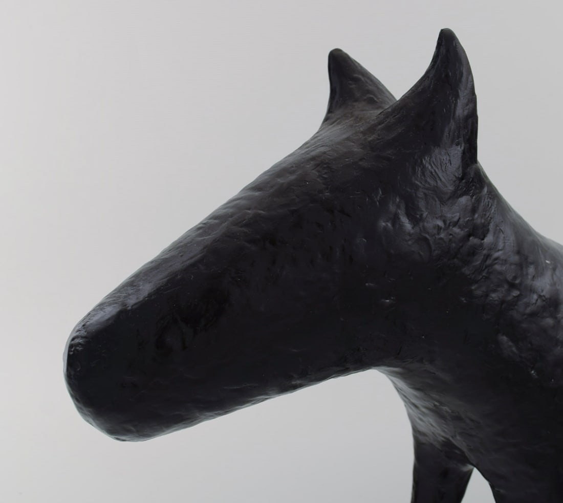 Unknown french designer. Large sculpture in black glazed stoneware. English bull terrier. Late 20th - 6