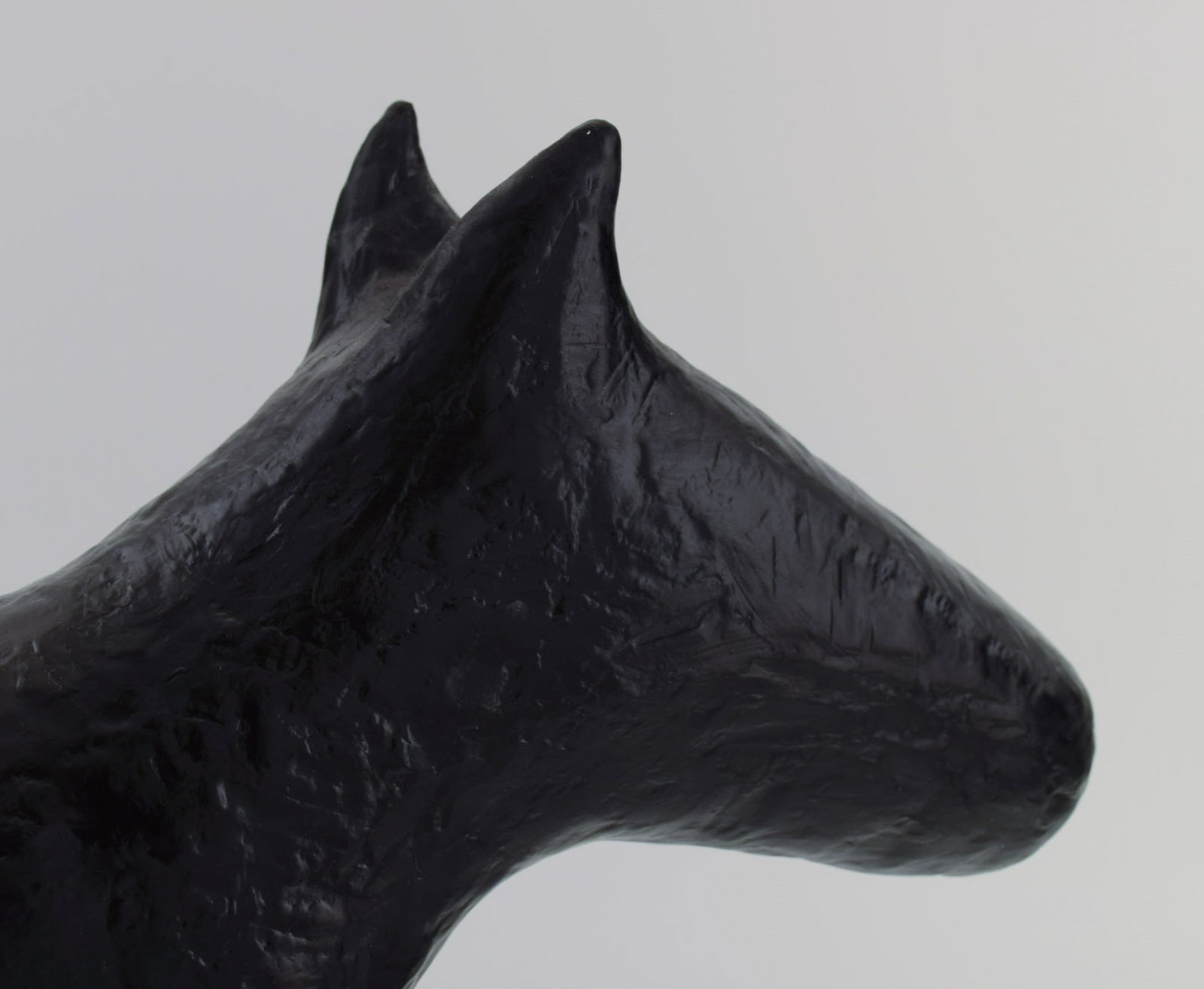Unknown french designer. Large sculpture in black glazed stoneware. English bull terrier. Late 20th - 8