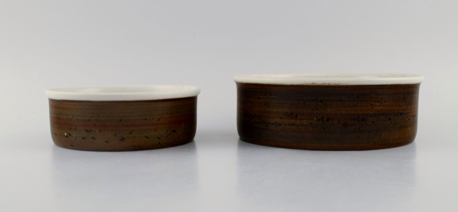 Stig Lindberg for Gustavsberg. Four Coq bowls / dishes in glazed stoneware. Beautiful speckled glaze - 2