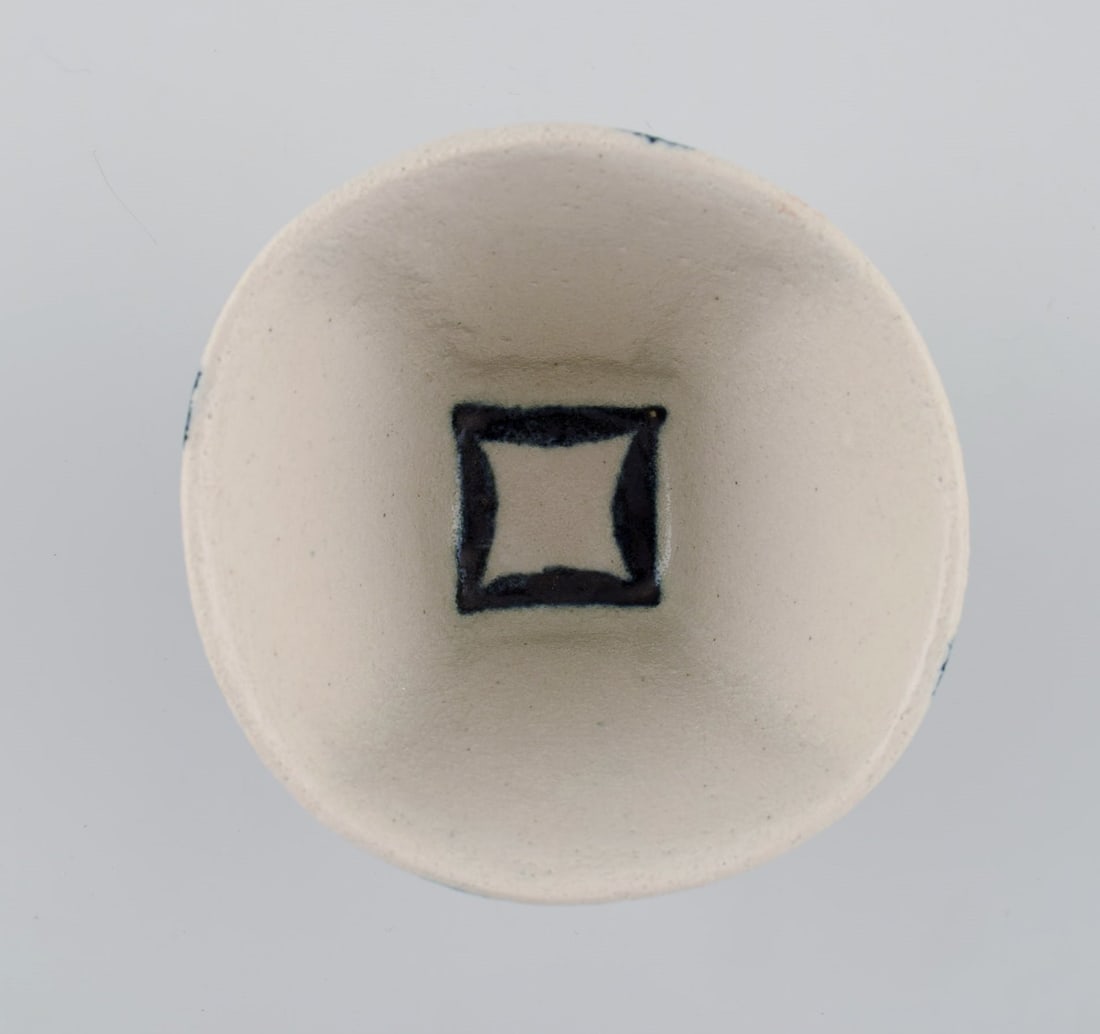 Danish studio ceramicist. Unique bowl in glazed stoneware. Late 20th century. - 4