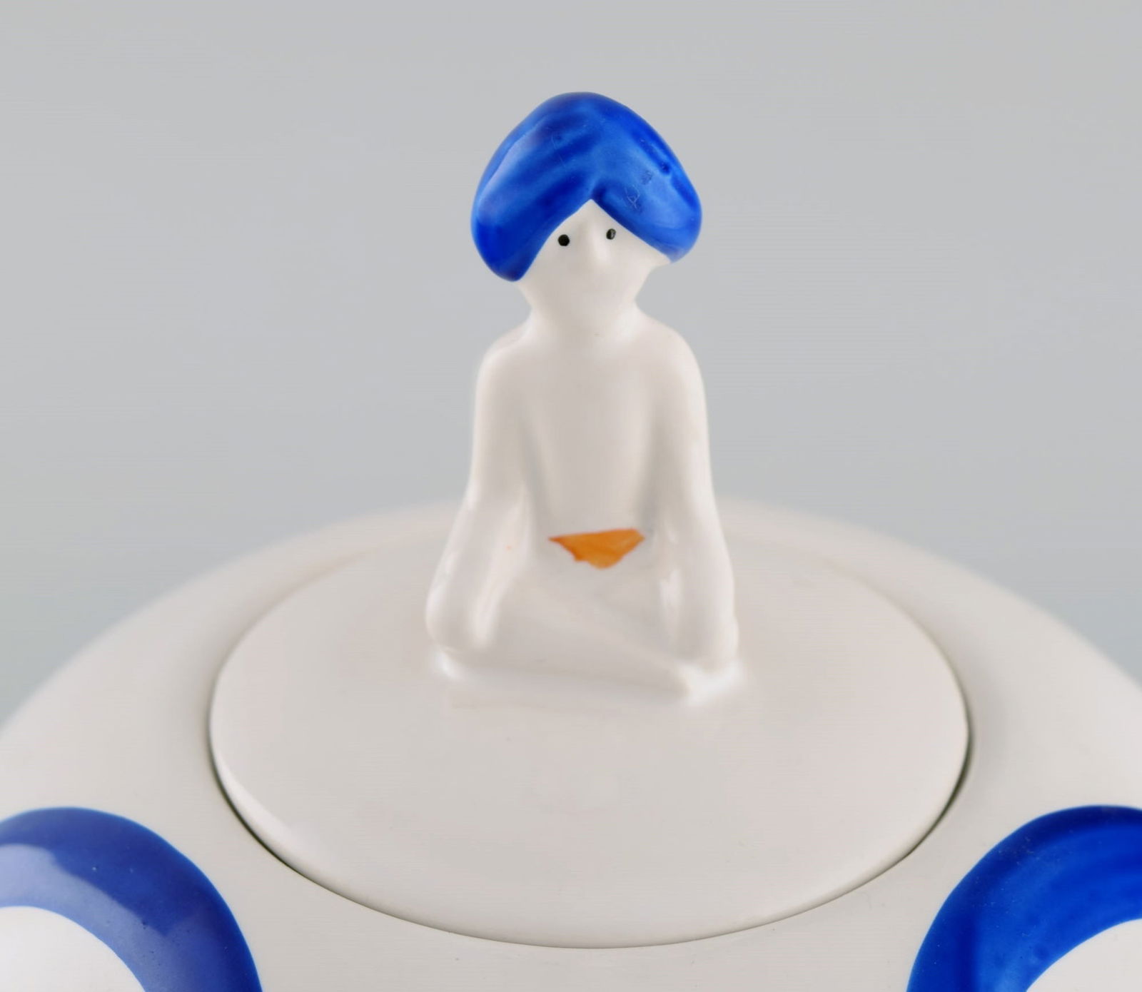 Very rare Lisa Larson "Elephant teapot" from her own workshop. Hand painted, elephant with seated - 4