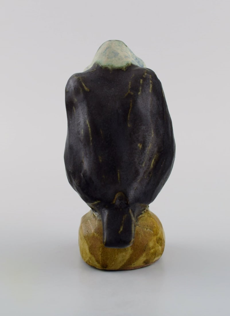 Klase Jr. for Höganäs. Unique bird in glazed stoneware. Dated 1981. Measures: 13.5 x 11 - 4