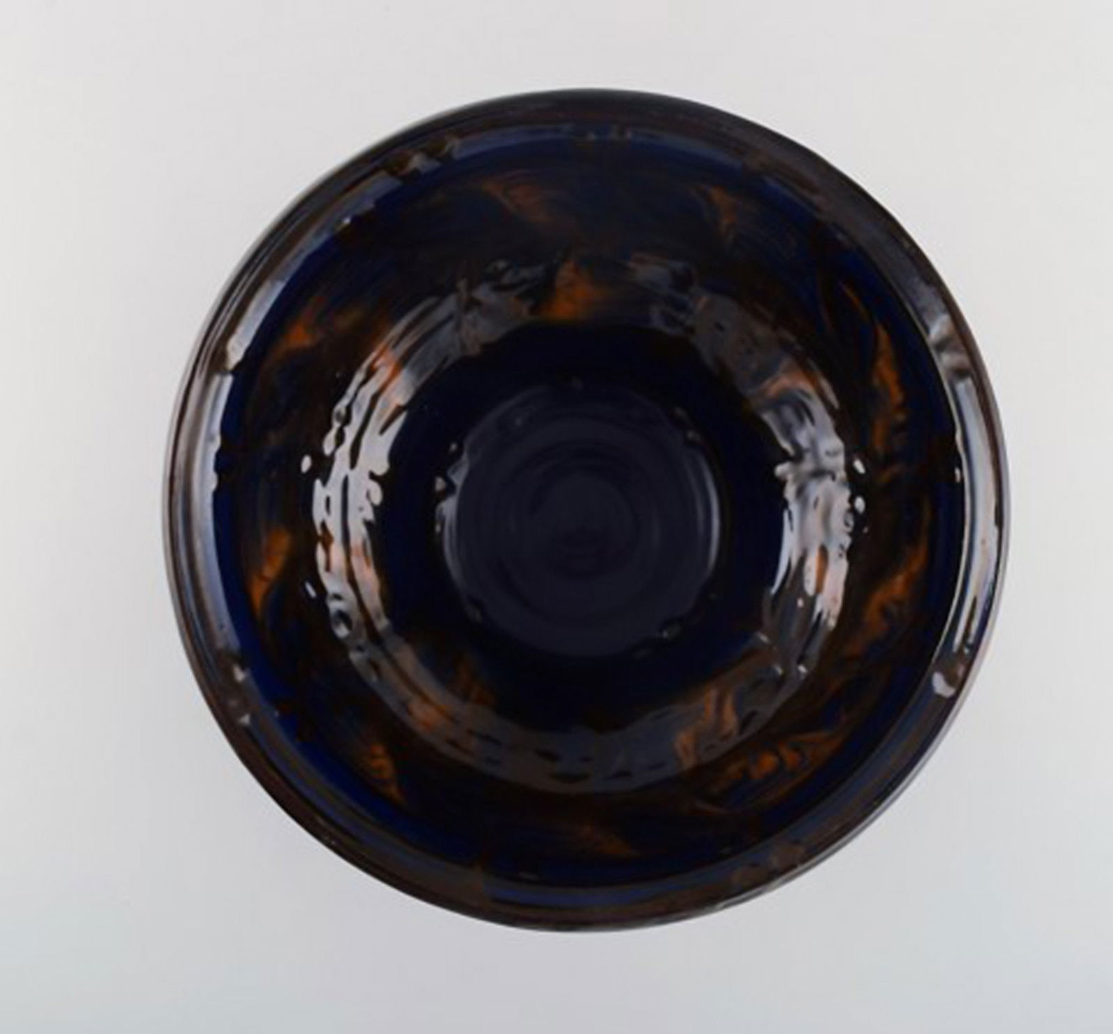 Kähler, Denmark. Bowl in glazed stoneware. Orange foliage on blue background. 1930 / 40s. - 4